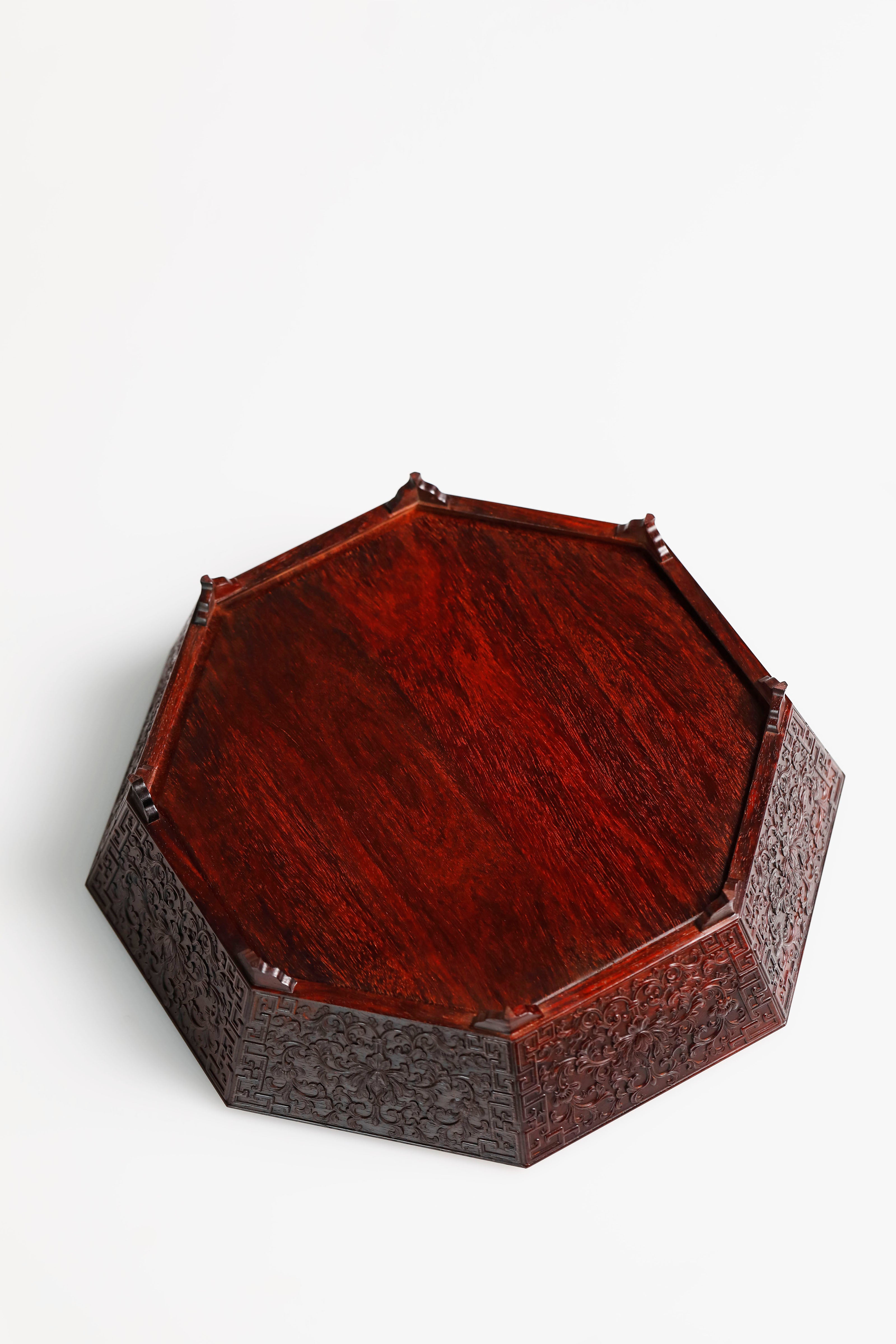 小叶紫檀百宝嵌八宝果盒