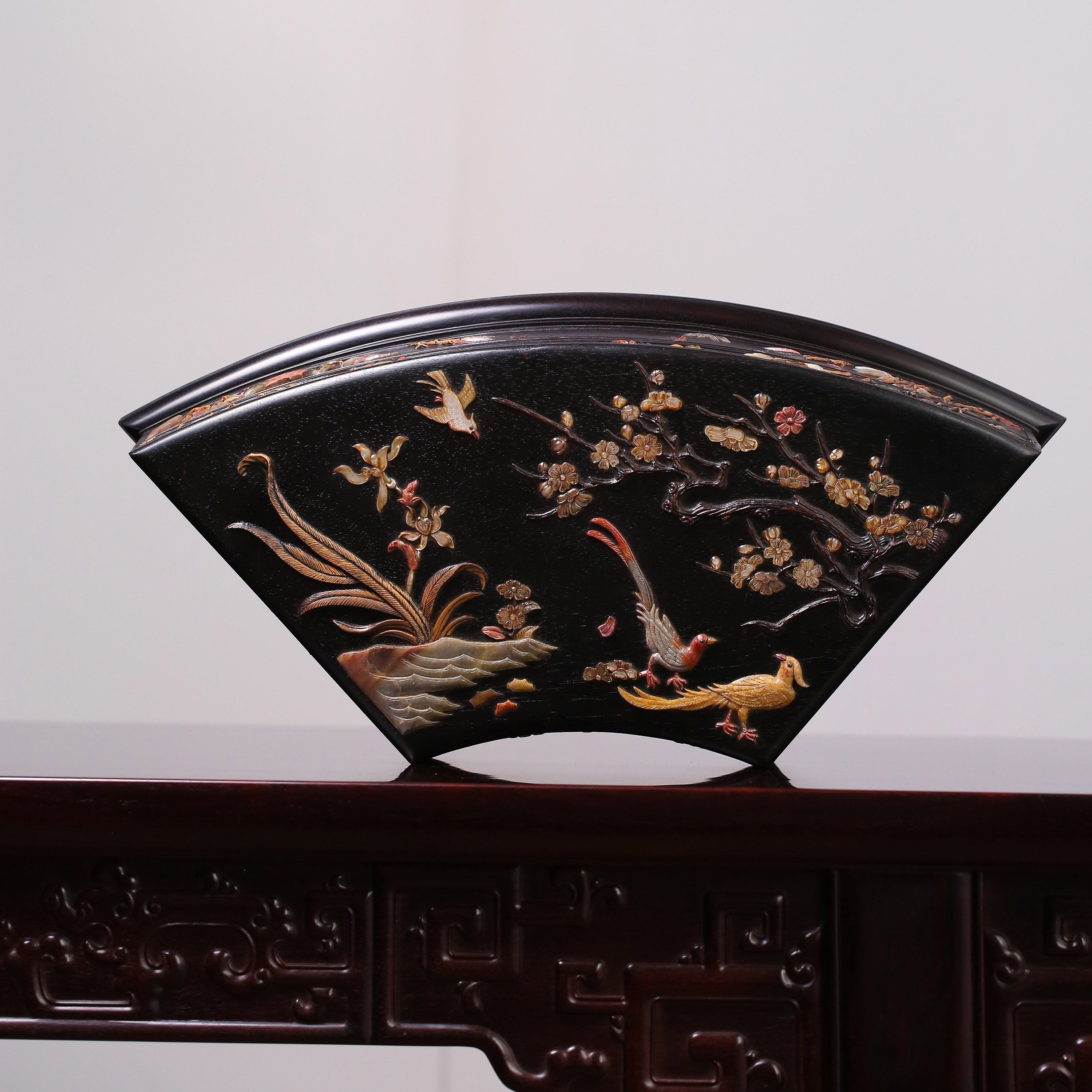 百宝嵌扇形宝盒