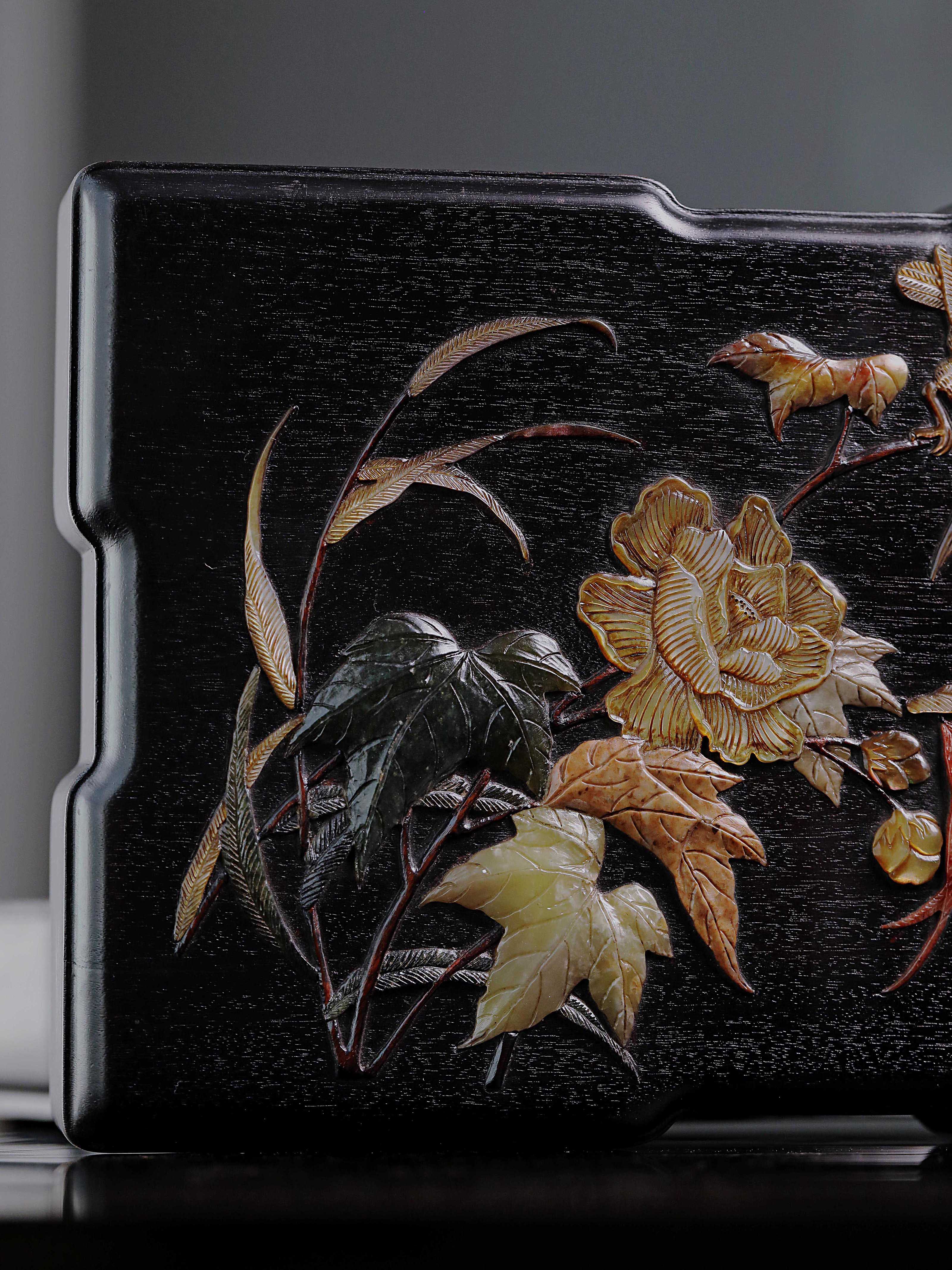 紫光檀百宝嵌花鸟纹文具盒