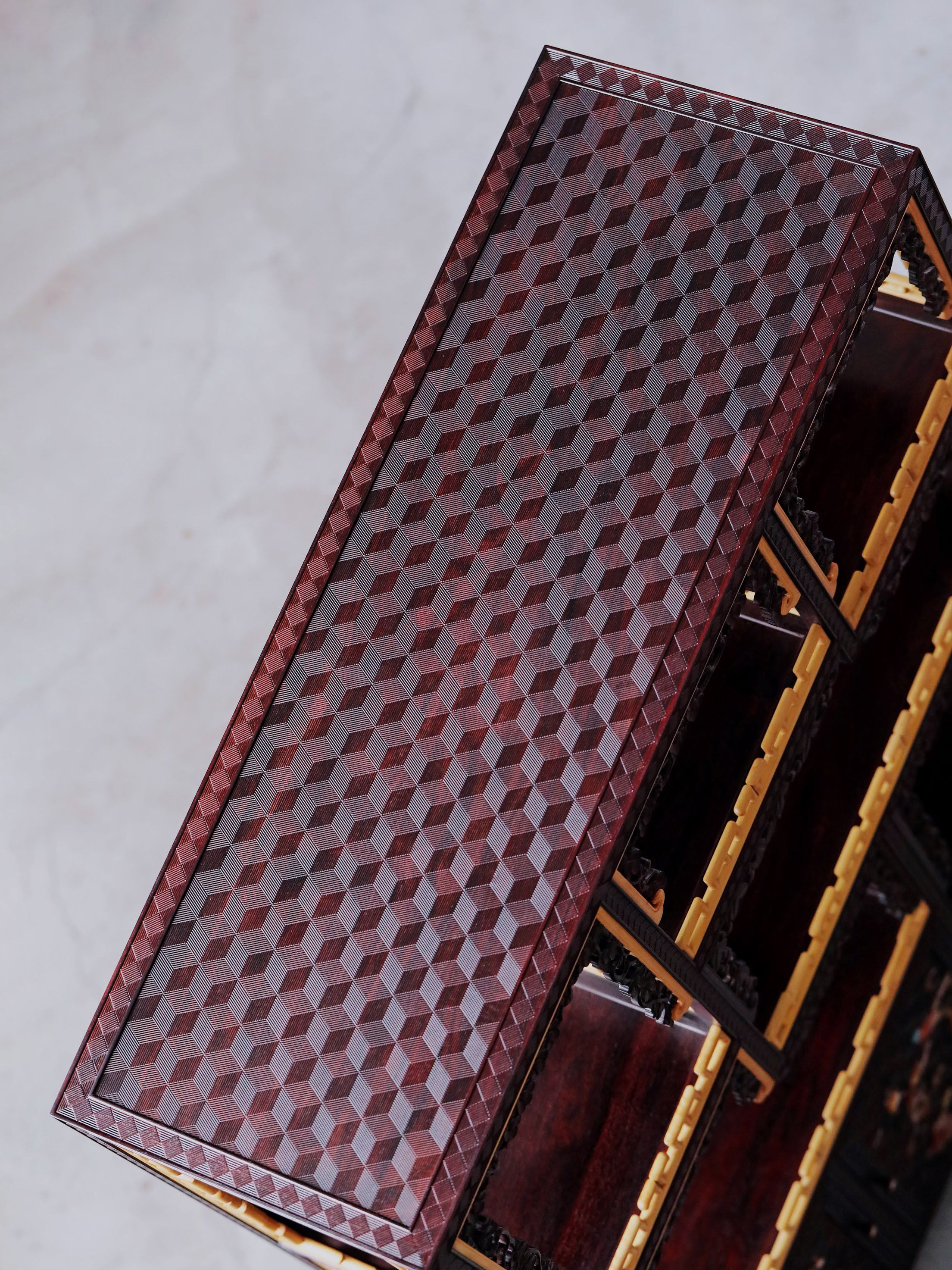 小葉紫檀百寶嵌案上博古架