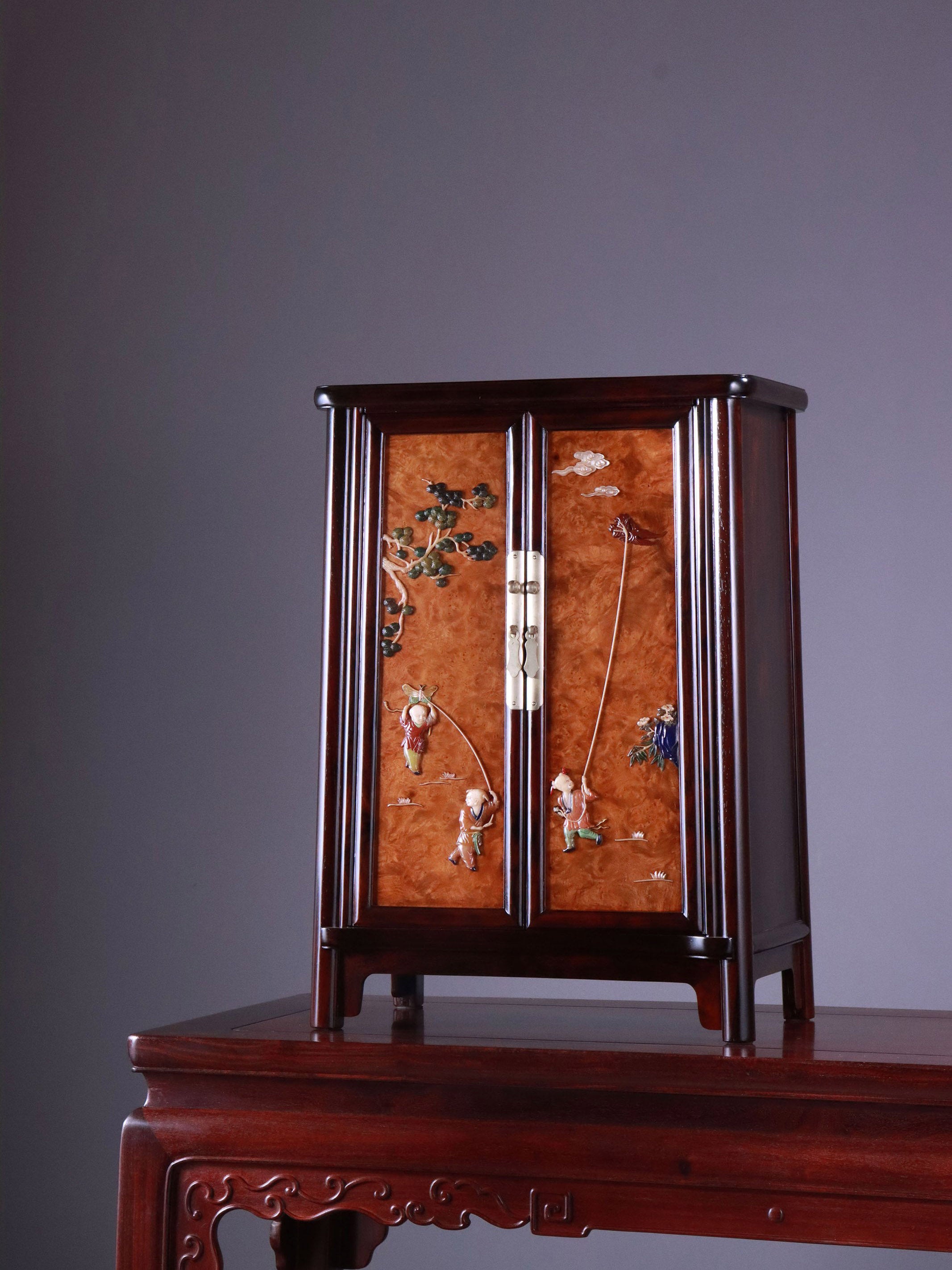 酸枝嵌癭木百寶嵌圓角案上茶邊櫃