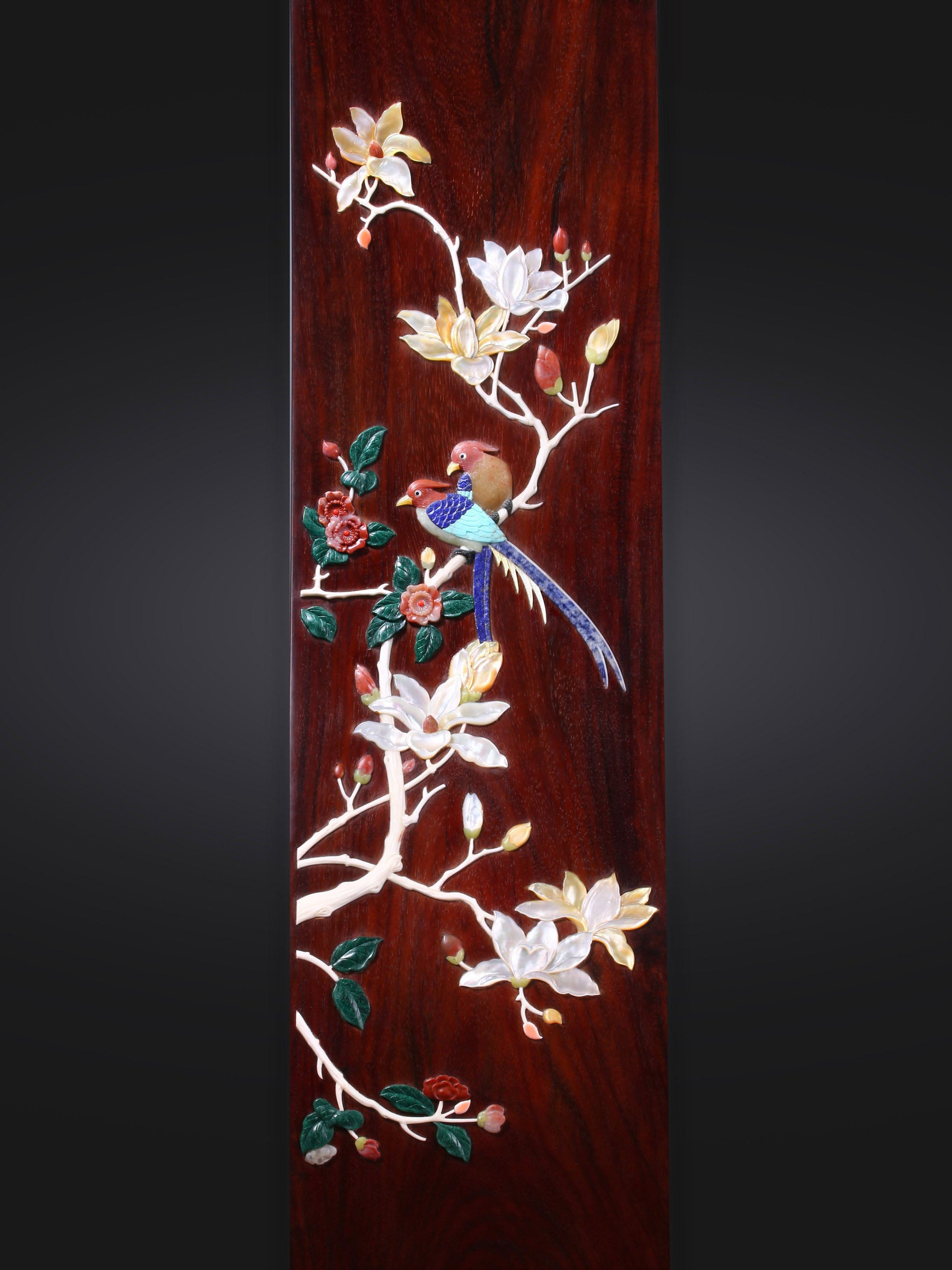 Inlaid Four-Out-of-the-Head Official Hat Chair