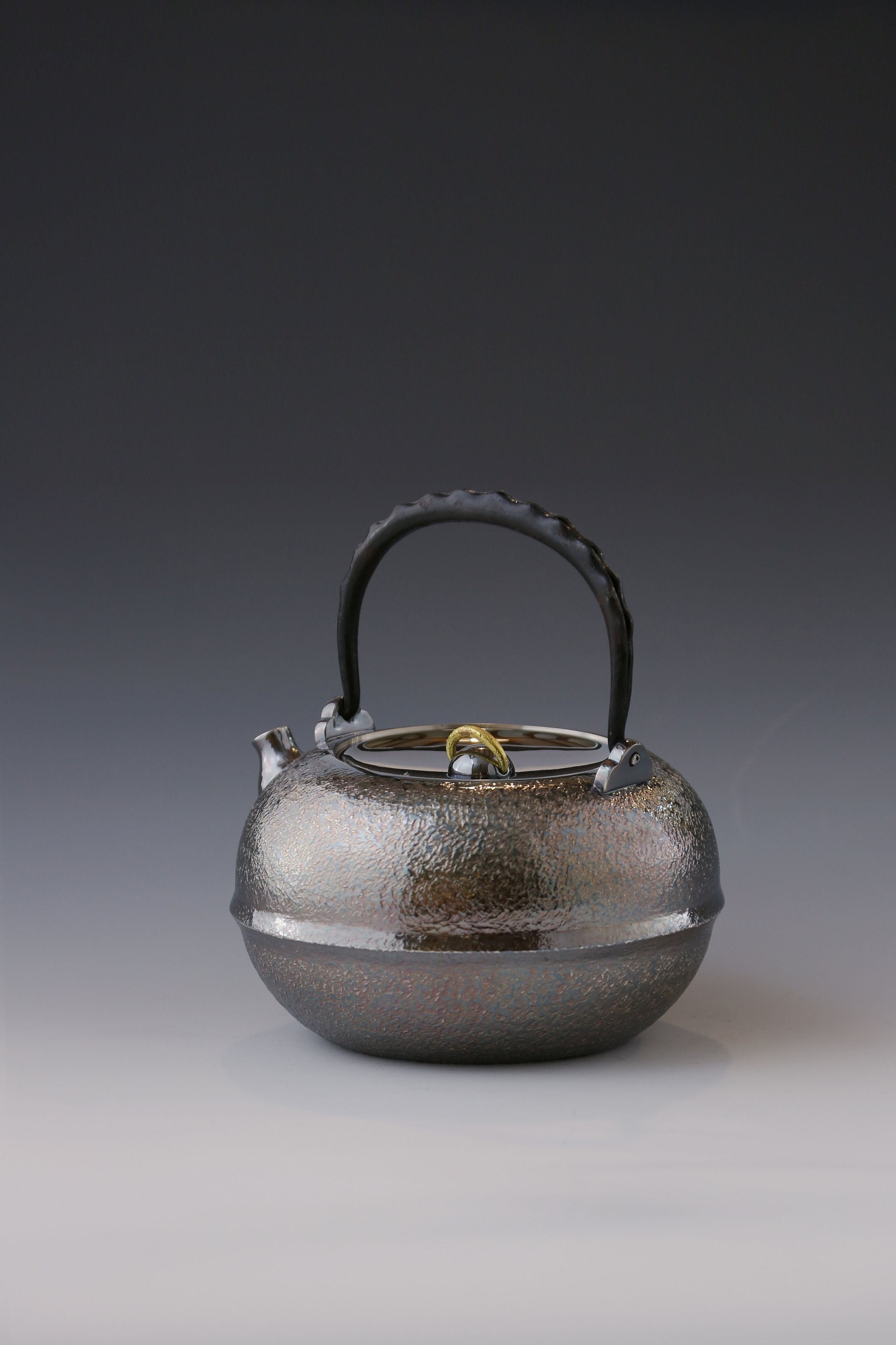 Kitamura Kim's waistline