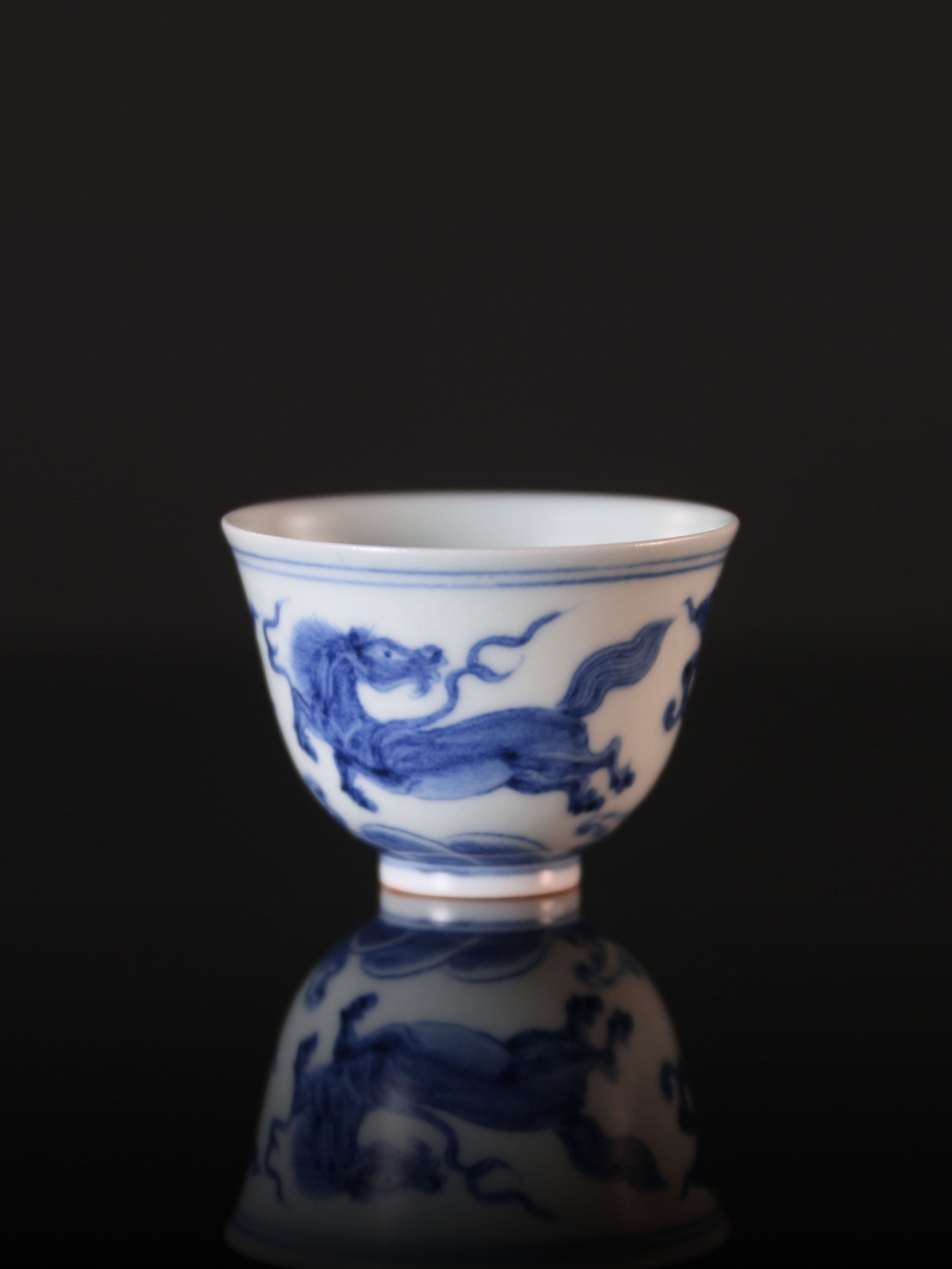 奔馬青花杯