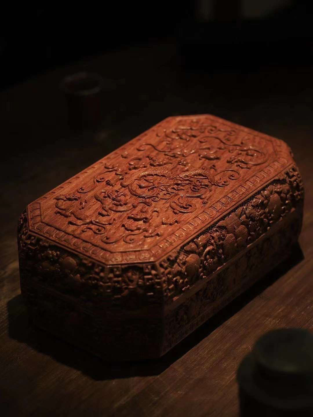 缅花满雕荔枝蝴蝶纹/螭龙纹茶盒