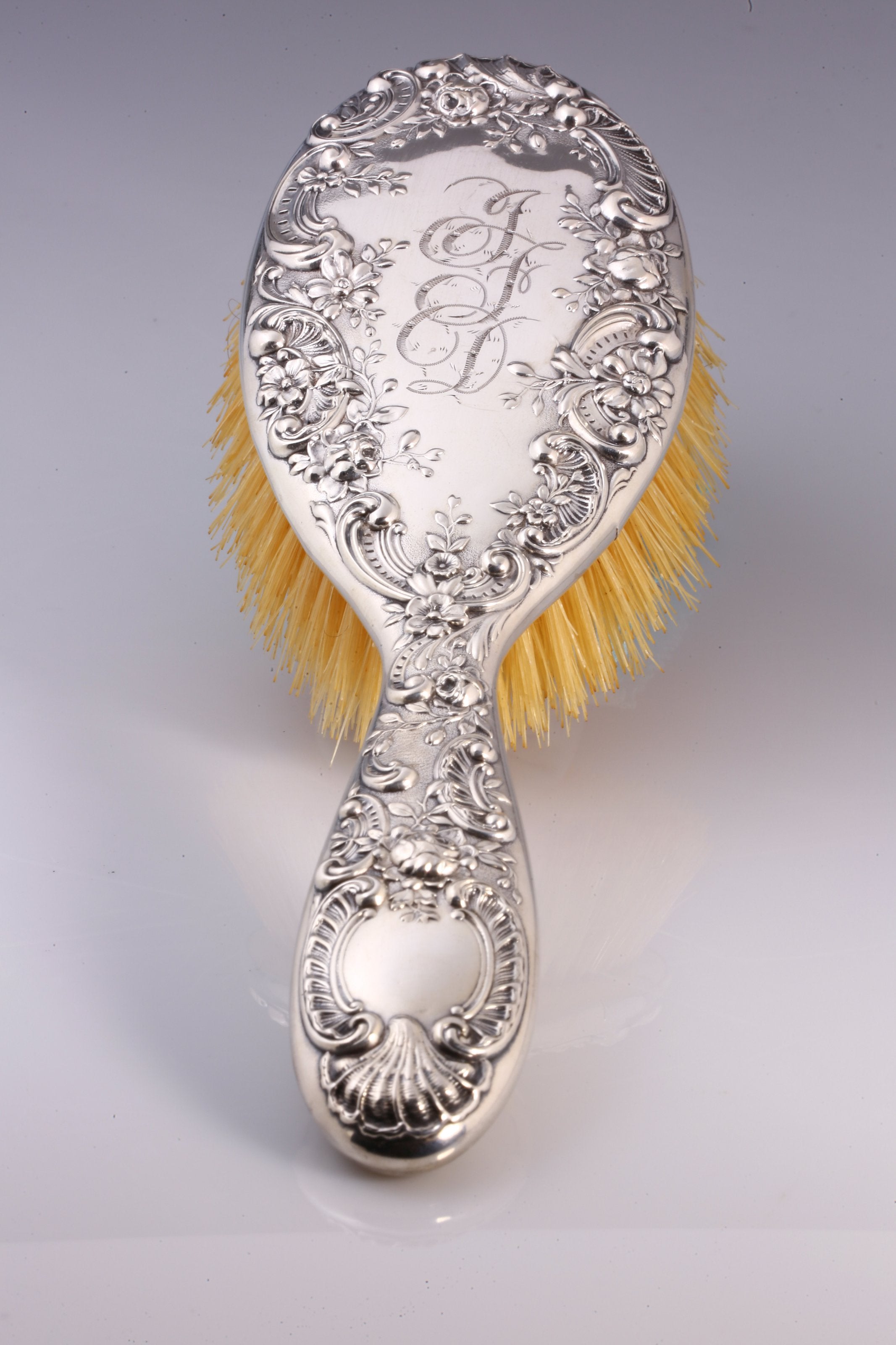 美国古董纯银长柄刷