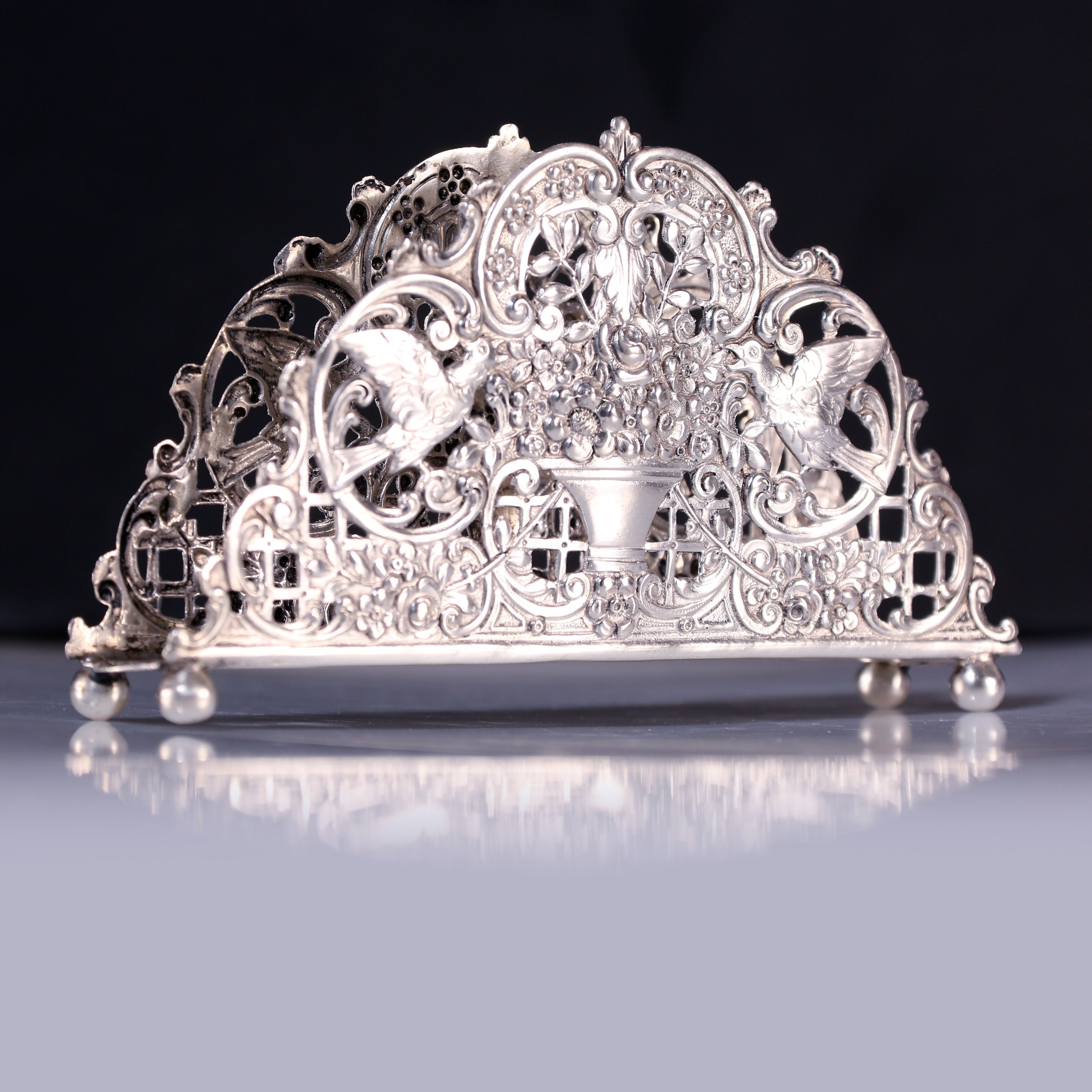 欧洲古董纯银花果纸巾架