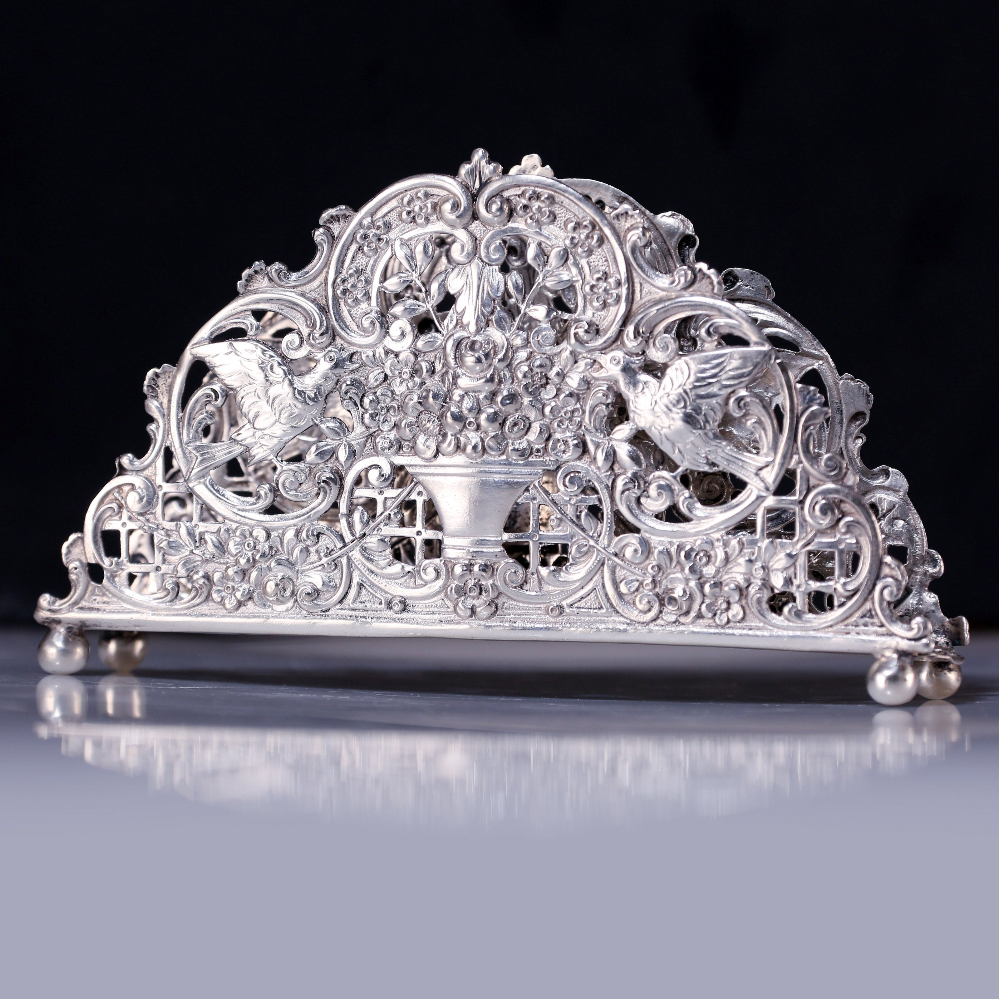 欧洲古董纯银花果纸巾架