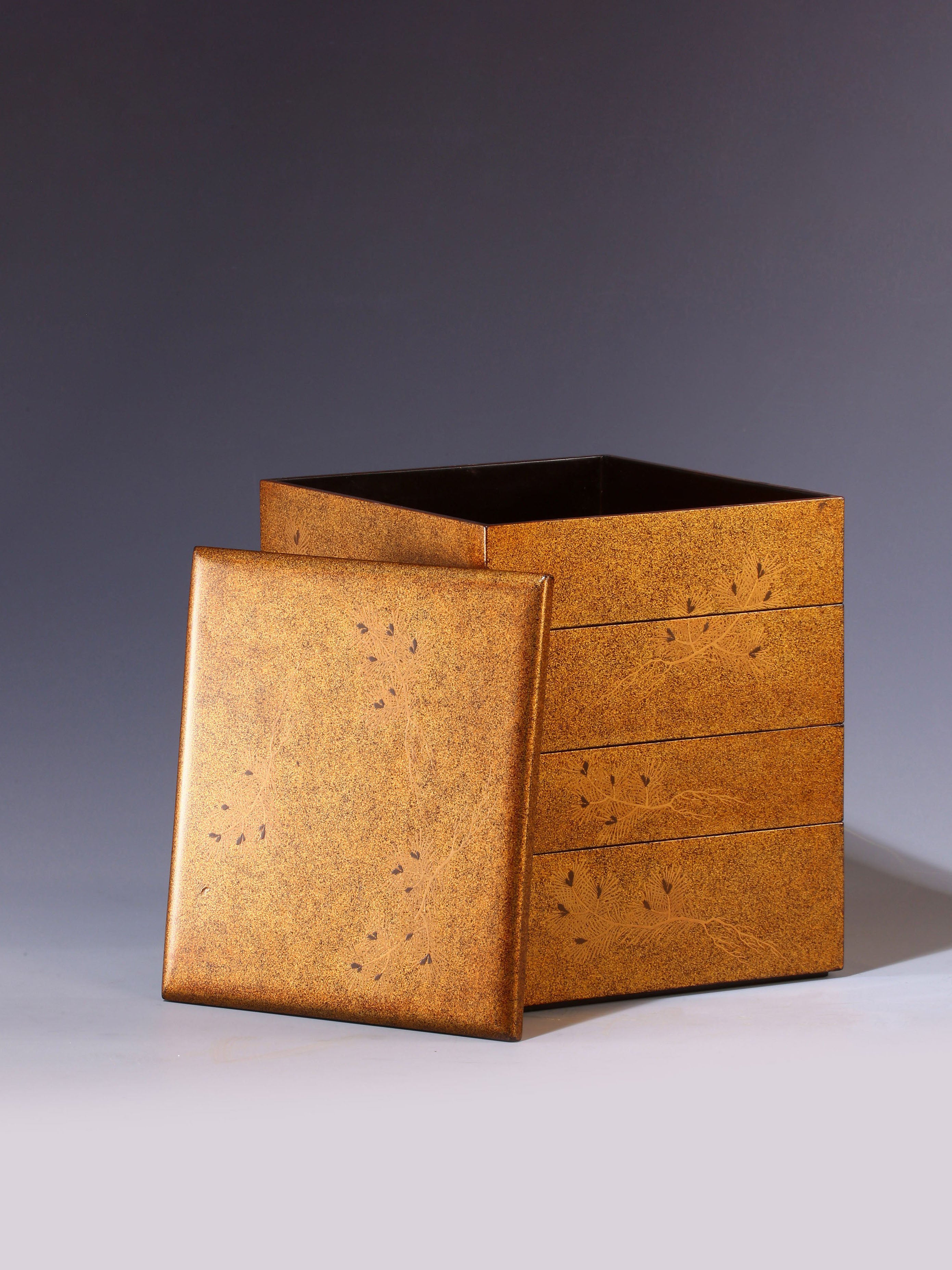 日本大漆莳绘梨地金四撞茶盒