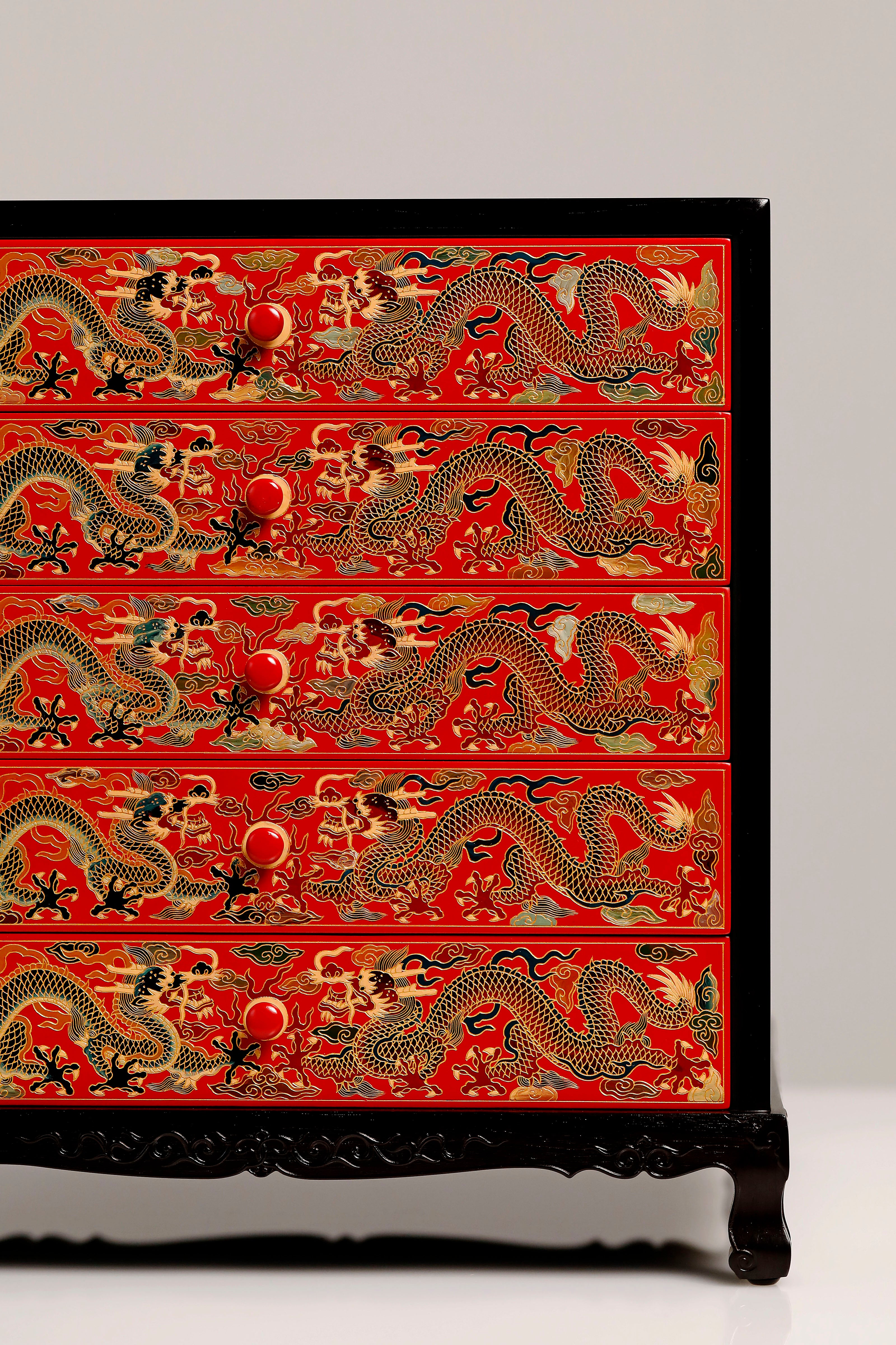 紫光檀双龙戏珠大漆案上五斗茶边柜