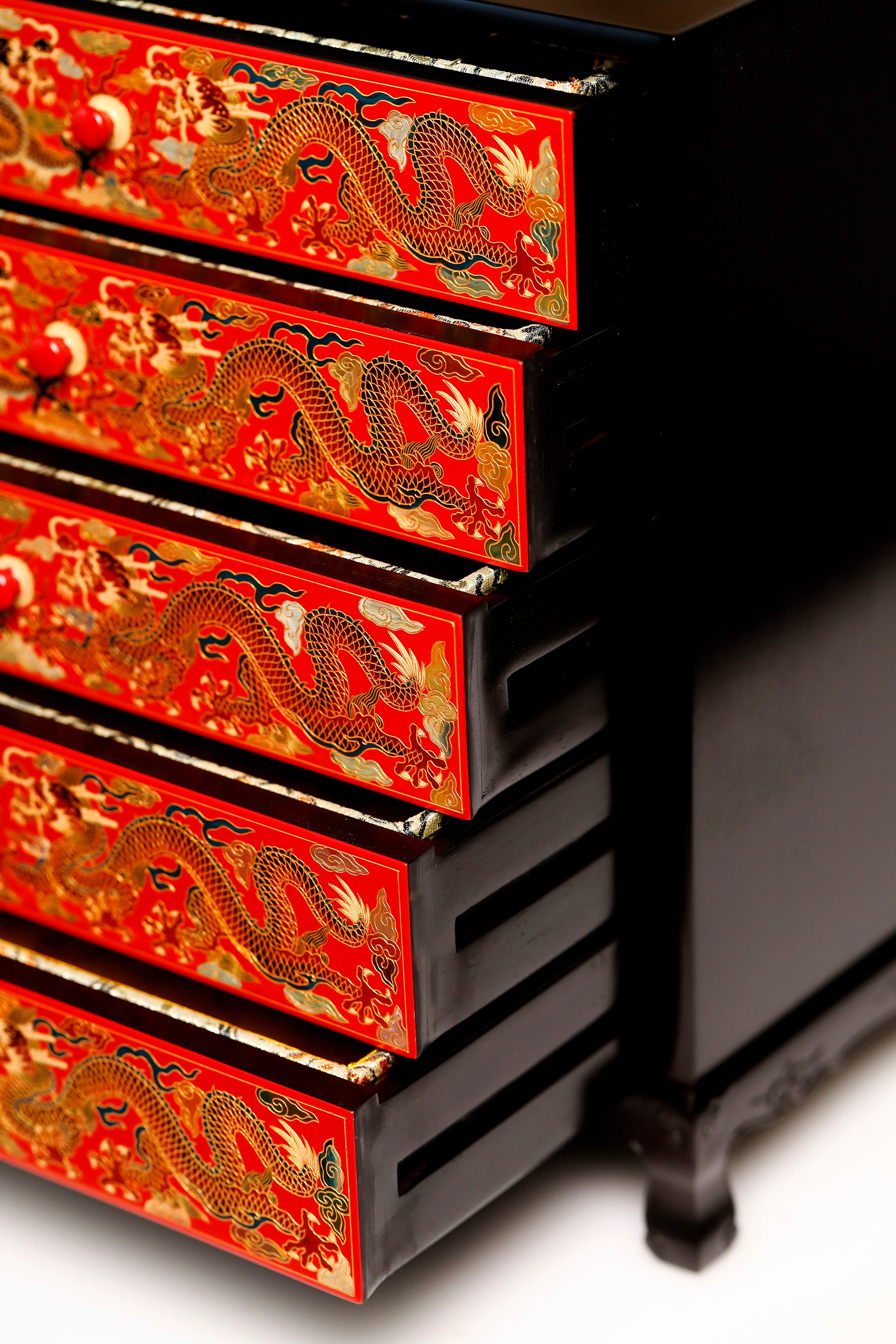 紫光檀双龙戏珠大漆案上五斗茶边柜