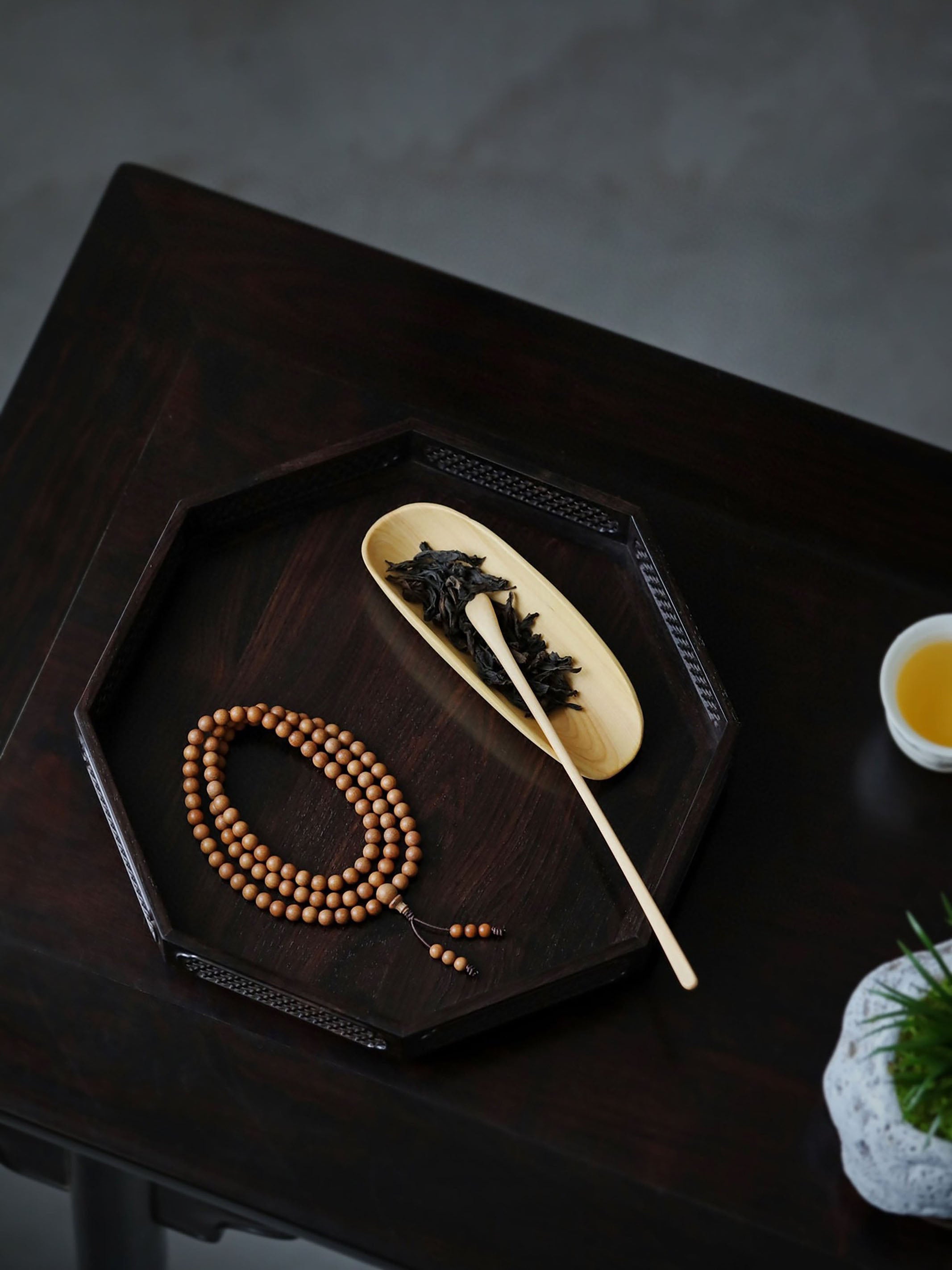 紫光檀编织窗格纹八角茶盘