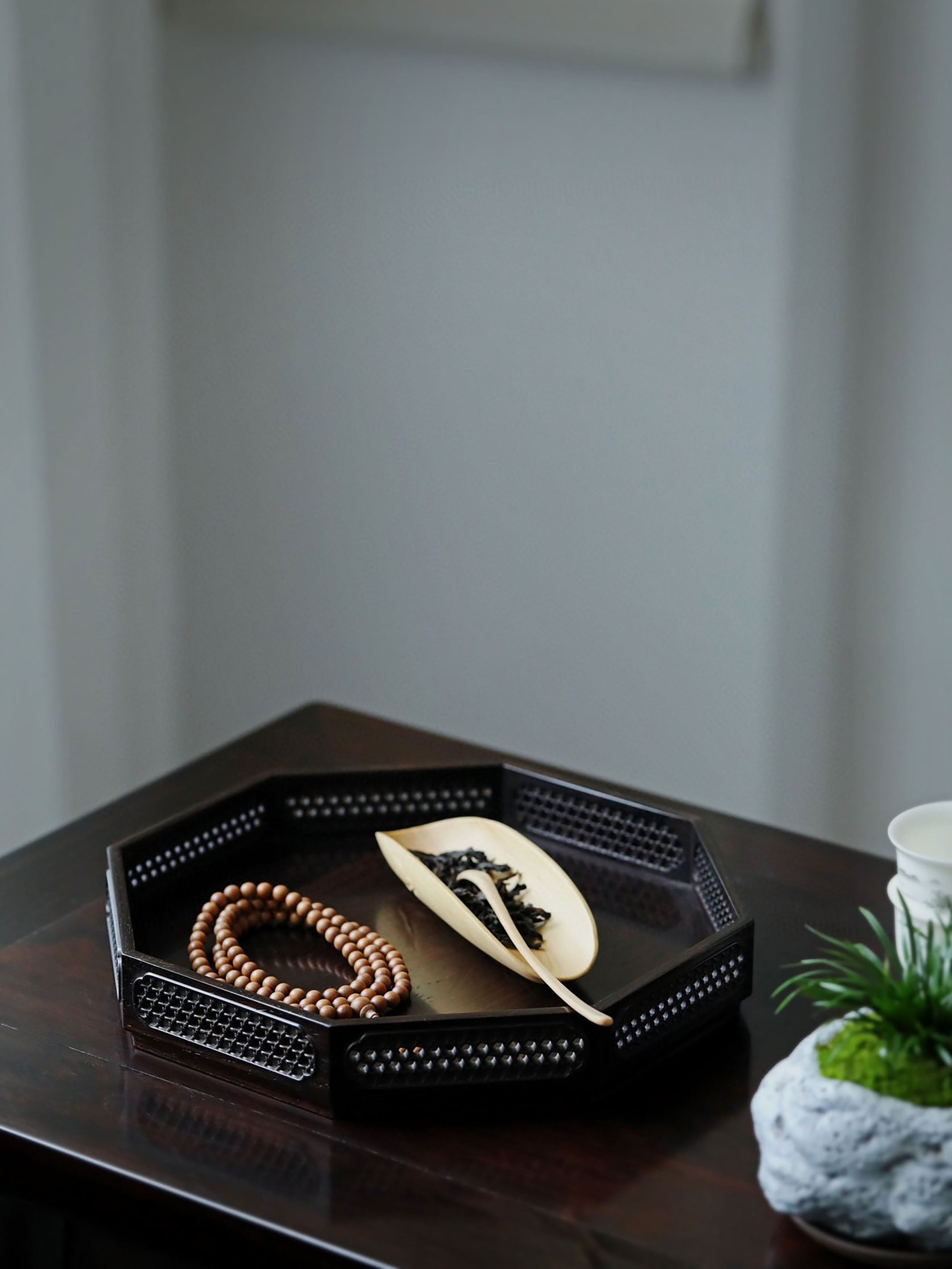 紫光檀编织窗格纹八角茶盘