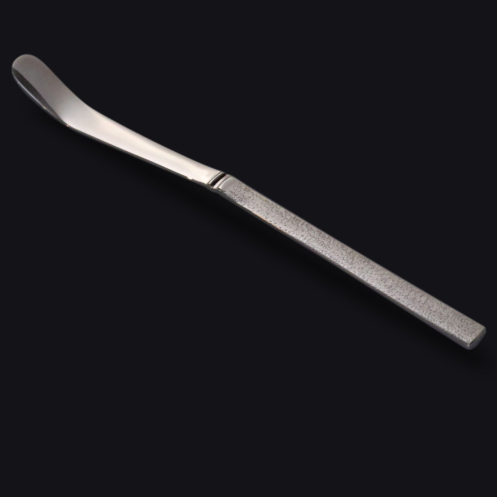 Grand Elegant Gentleman's Pure Silver Tea Scoop