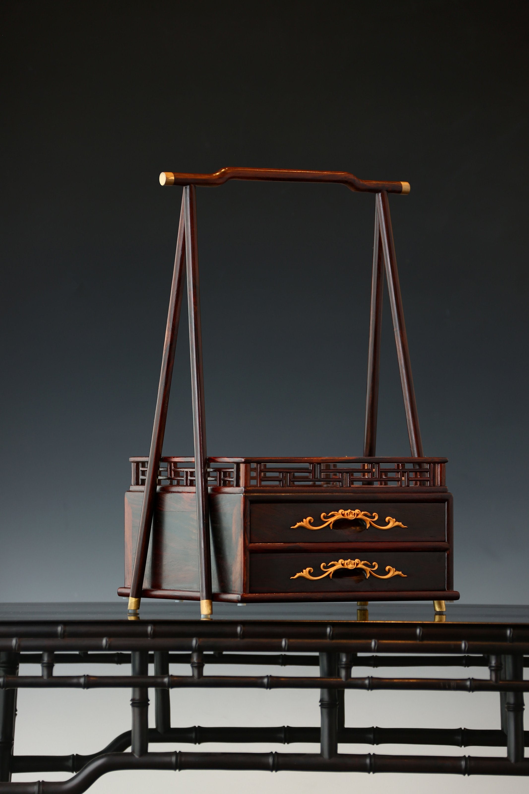 大红酸枝 提梁茶盒