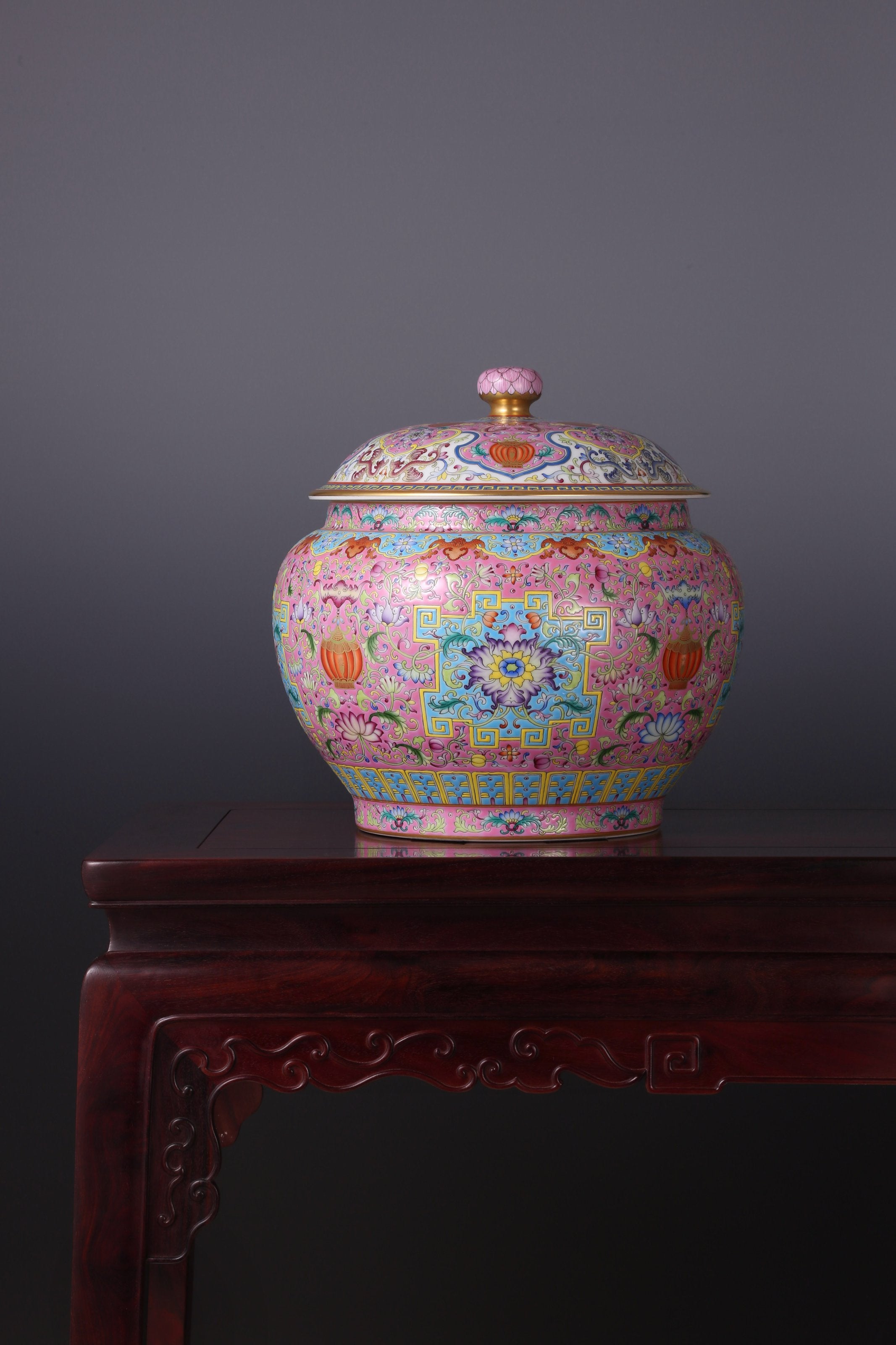 缠枝宝相花福寿大茶罐