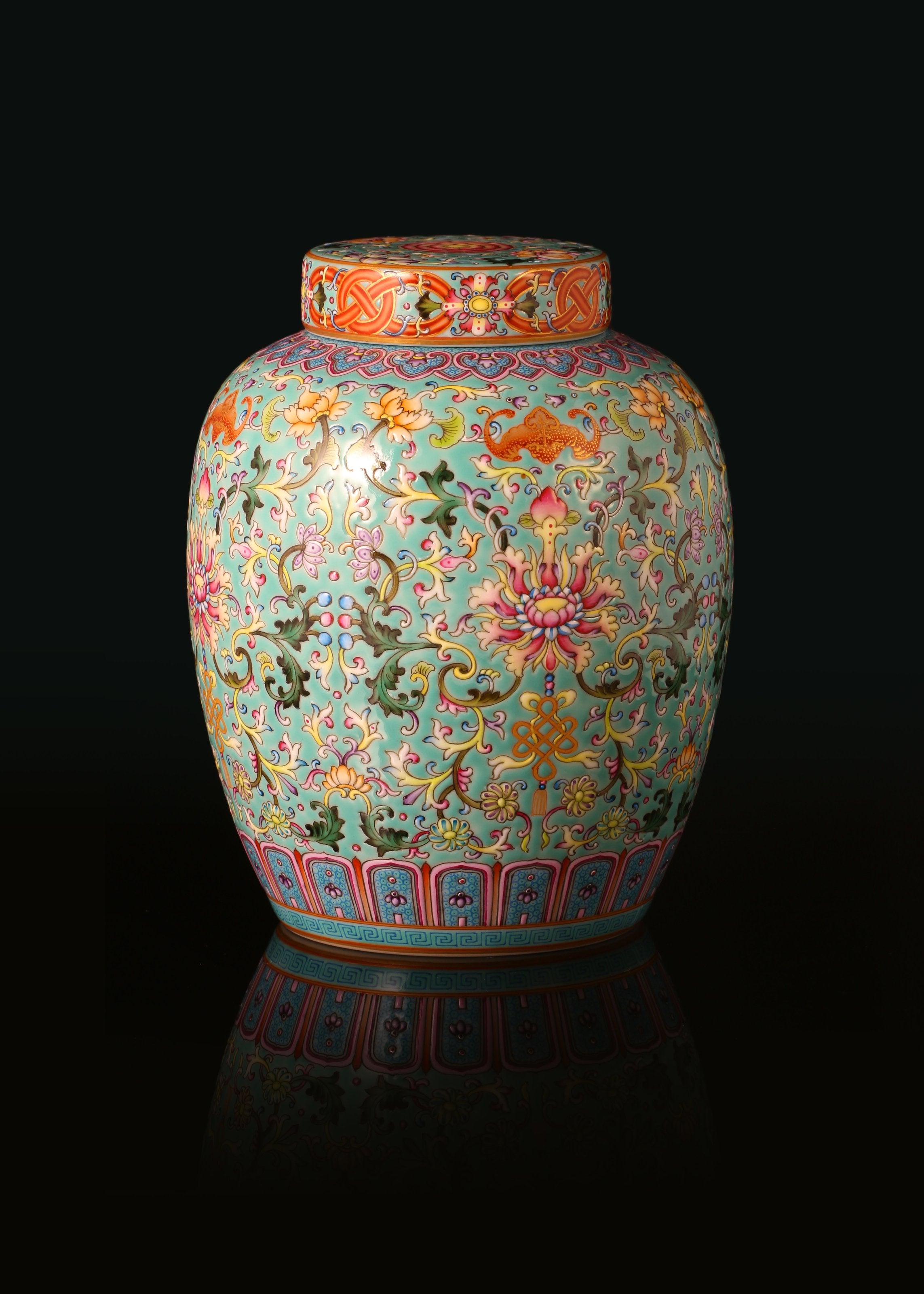 珐琅彩福运延绵天字罐