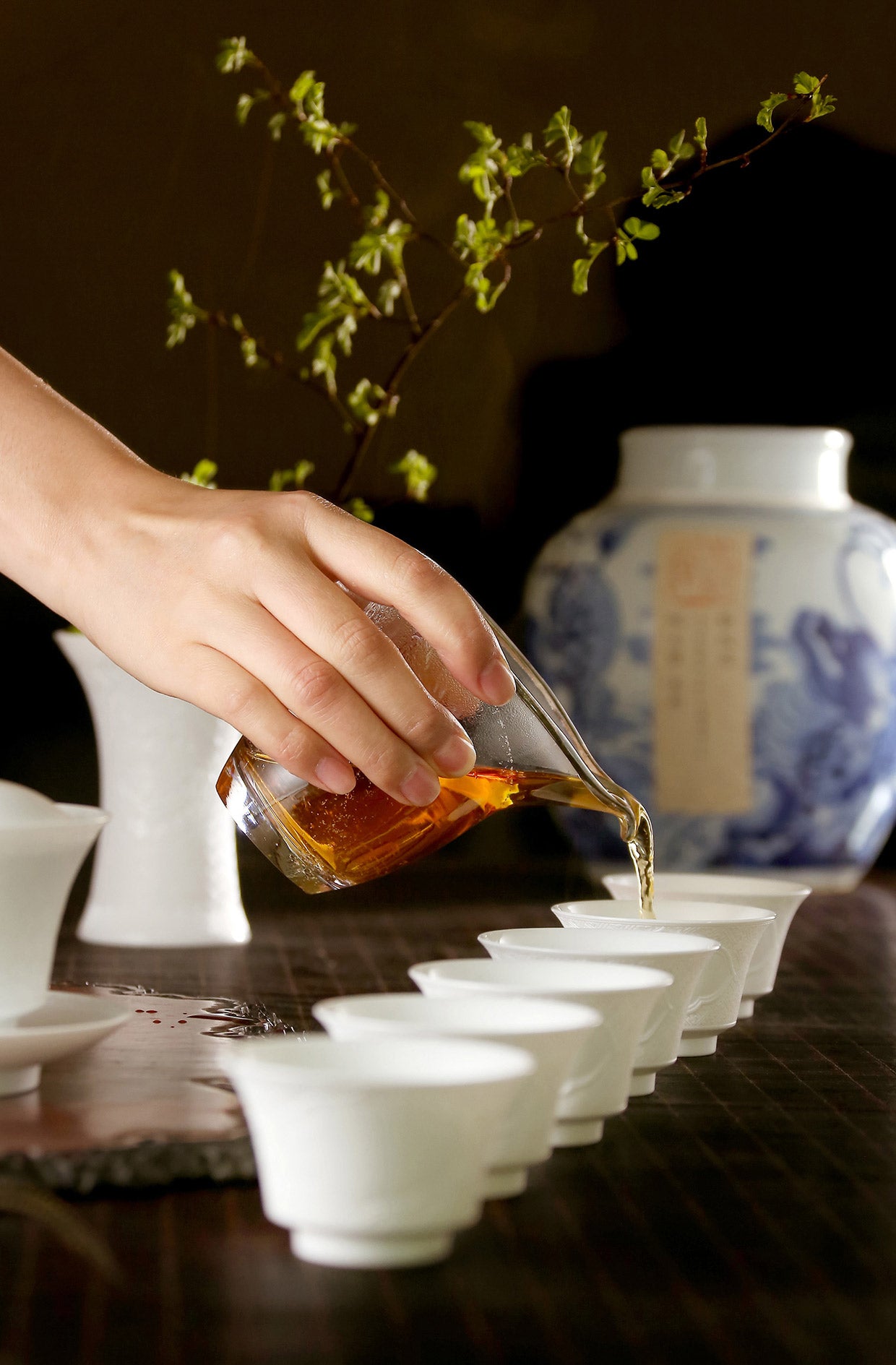 Dayazhai Hand-Carved Swastika Motif Lidded Bowl / Cup