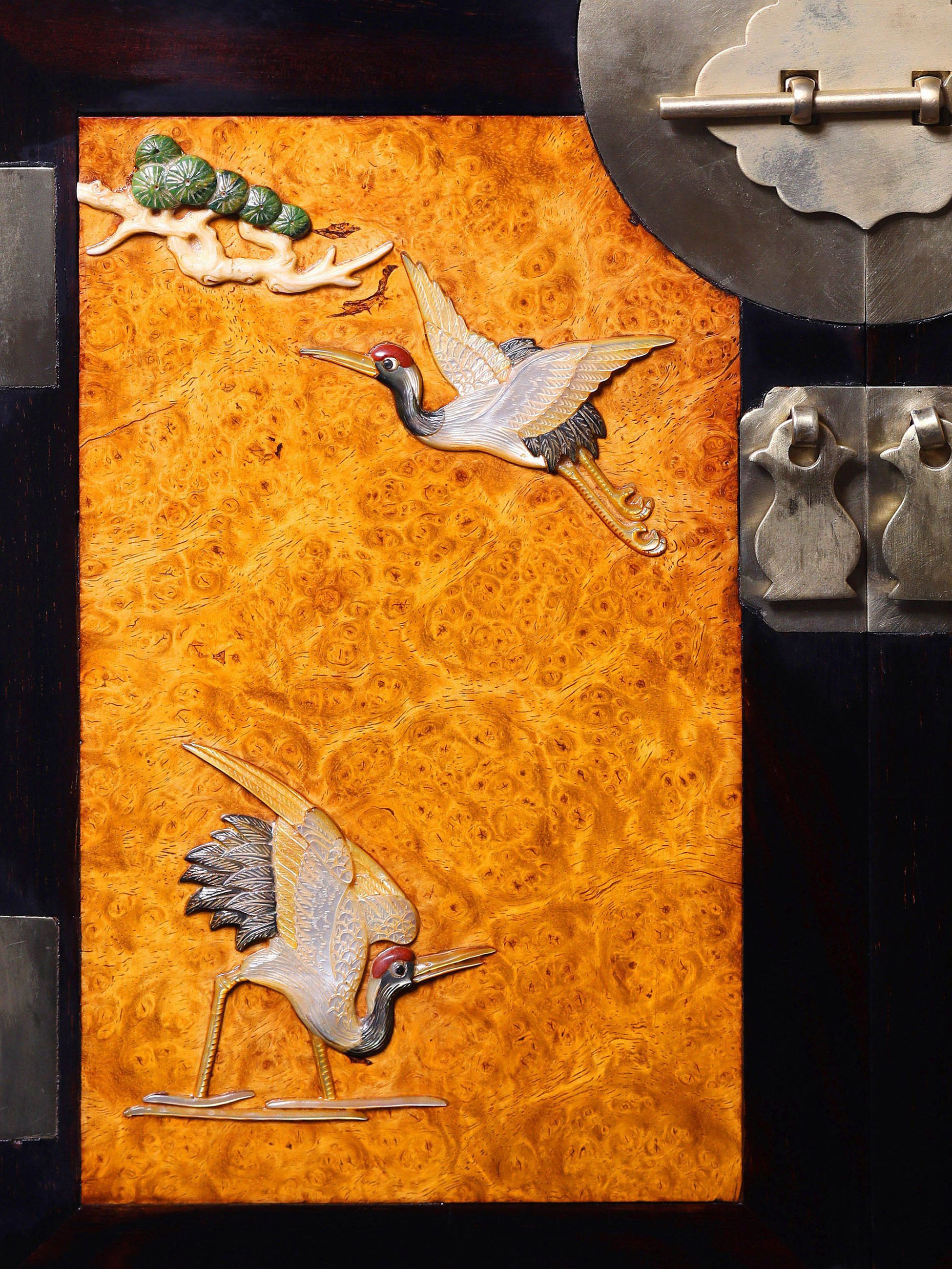 大叶紫檀、瘿木百宝嵌松鹤延年官皮箱