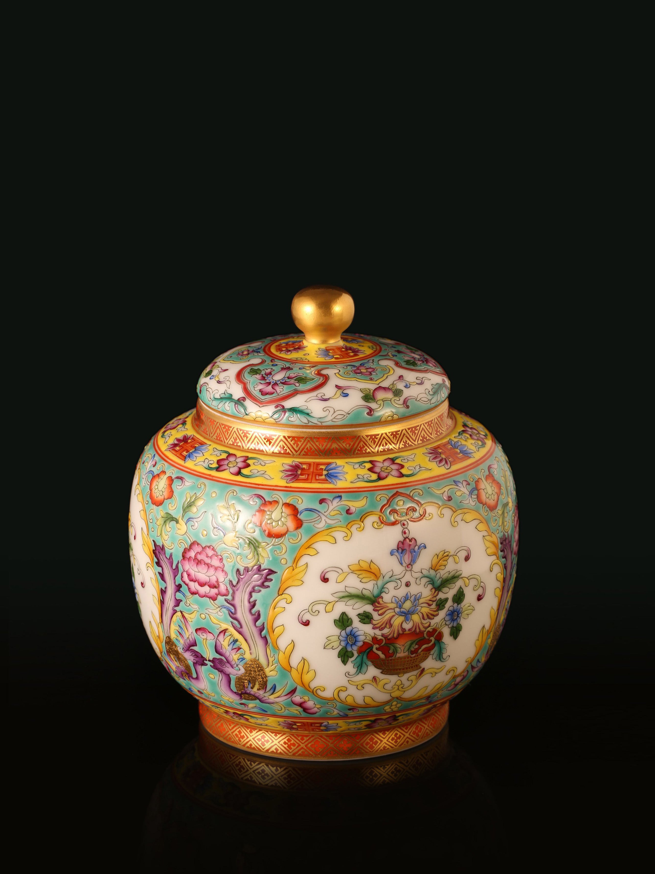 大雅斋珐琅彩花篮瑞凤茶叶罐