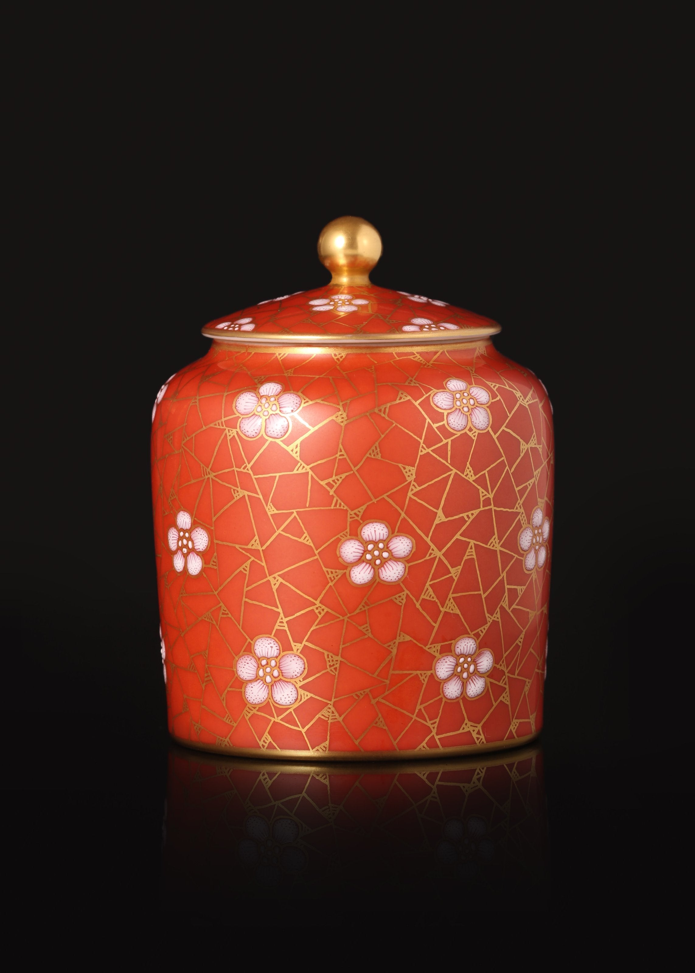 Iron-Red Tea Canister & Cup with White Plum & Ice Crackle Patterns