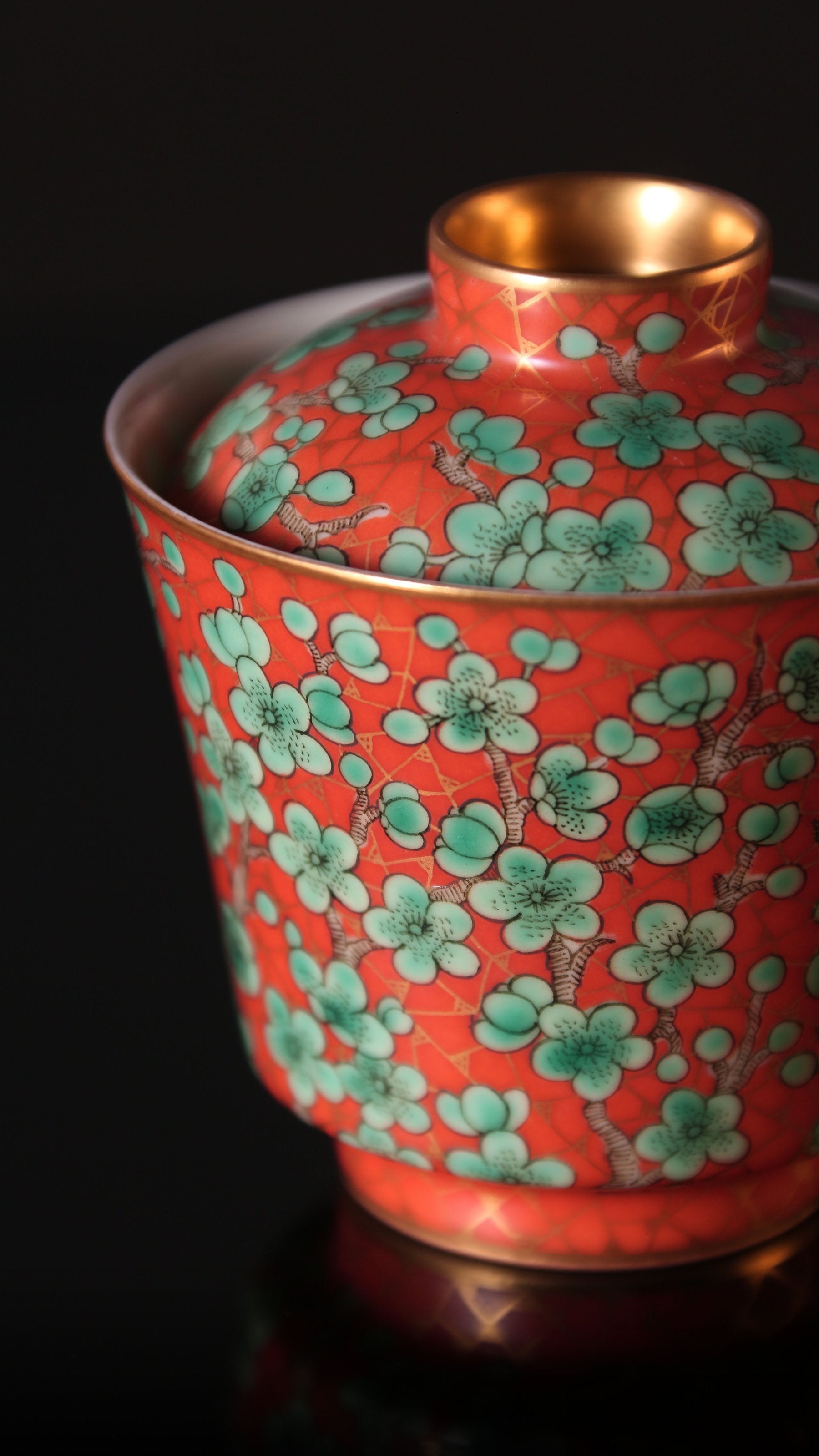 Iron-Red Gaiwan(lidded bowl) with Green Plum Blossoms