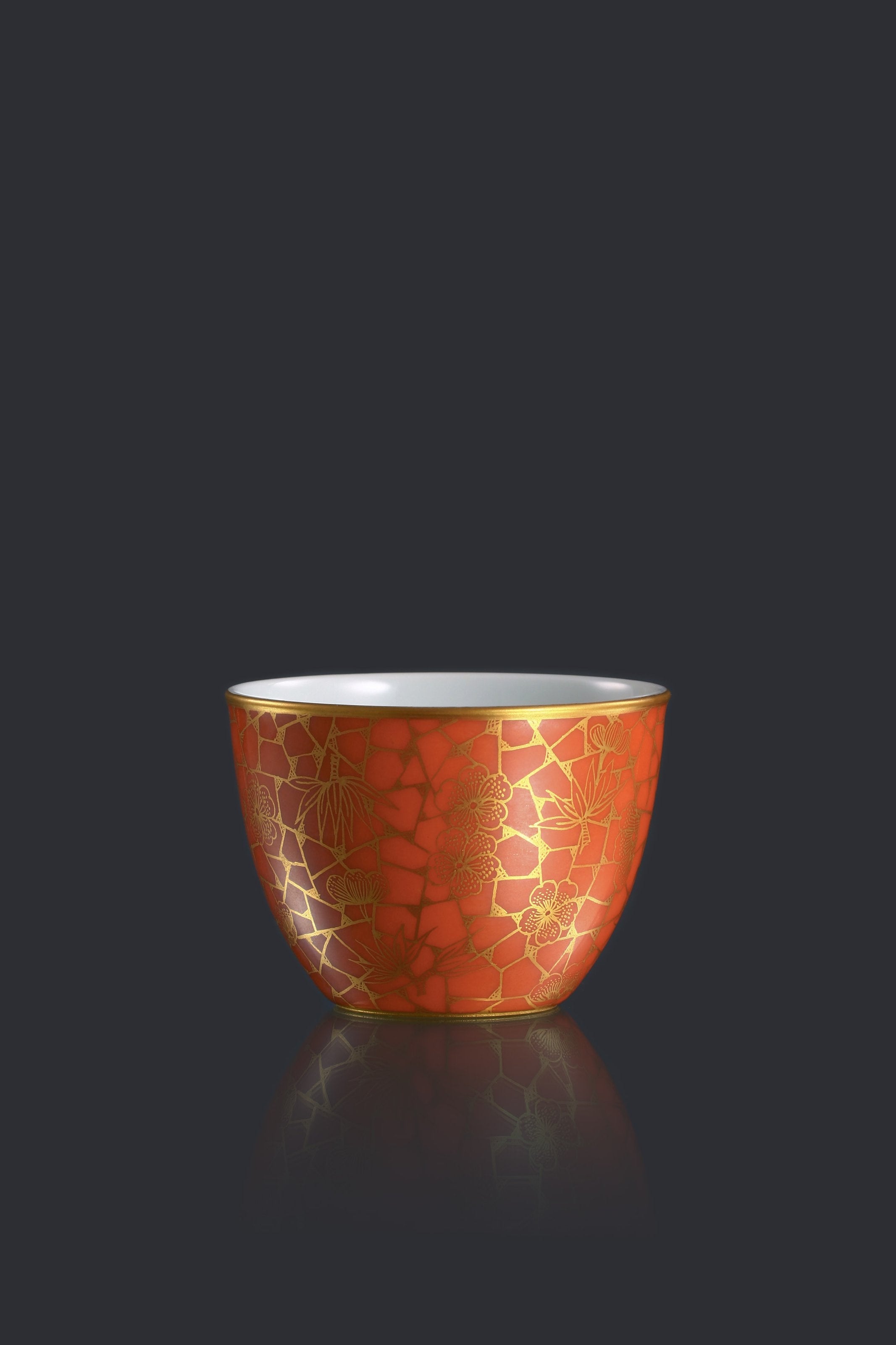 Iron-Red Cylinder Cup with Ice Plum Pattern