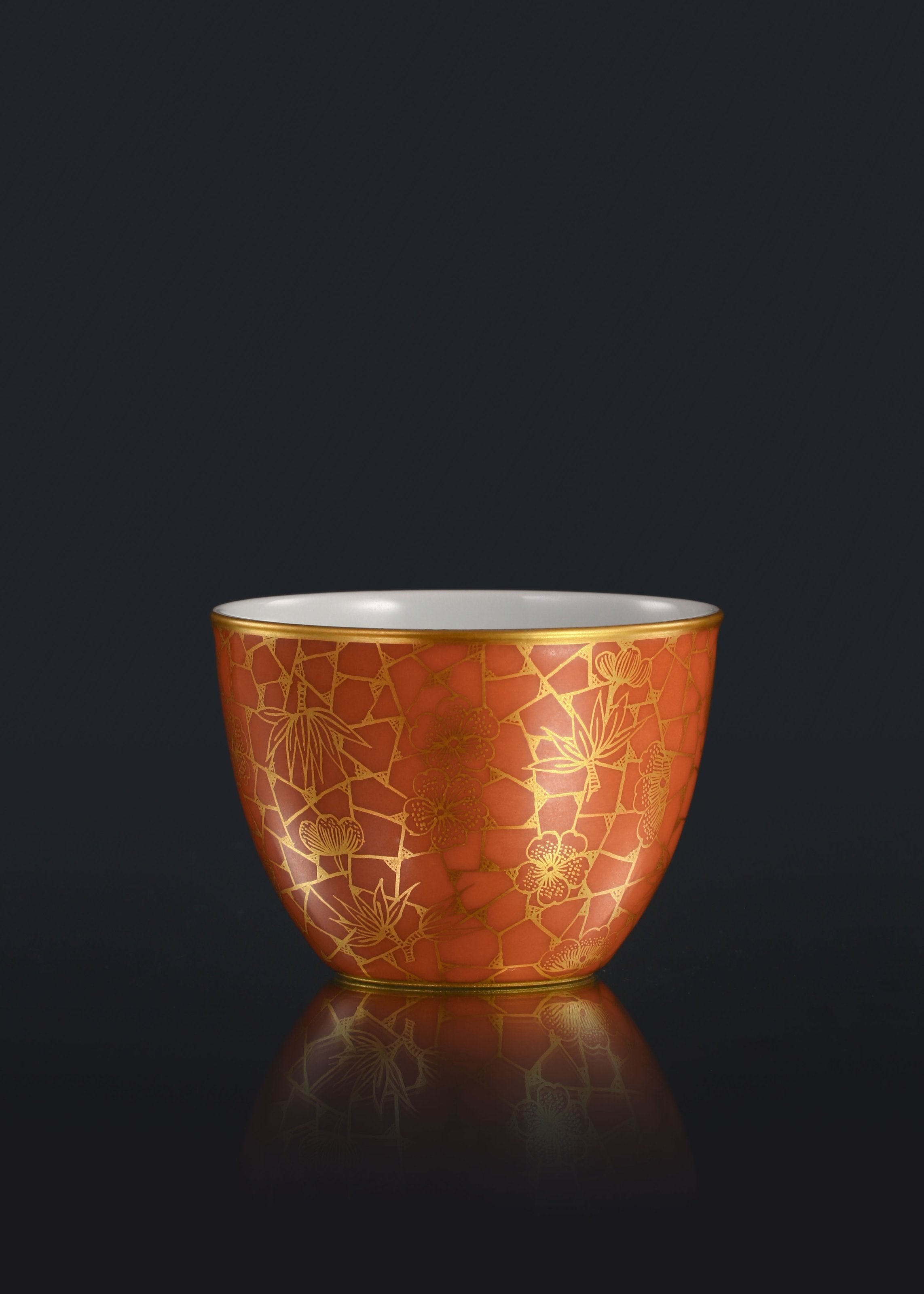 Iron-Red Cylinder Cup with Ice Plum Pattern