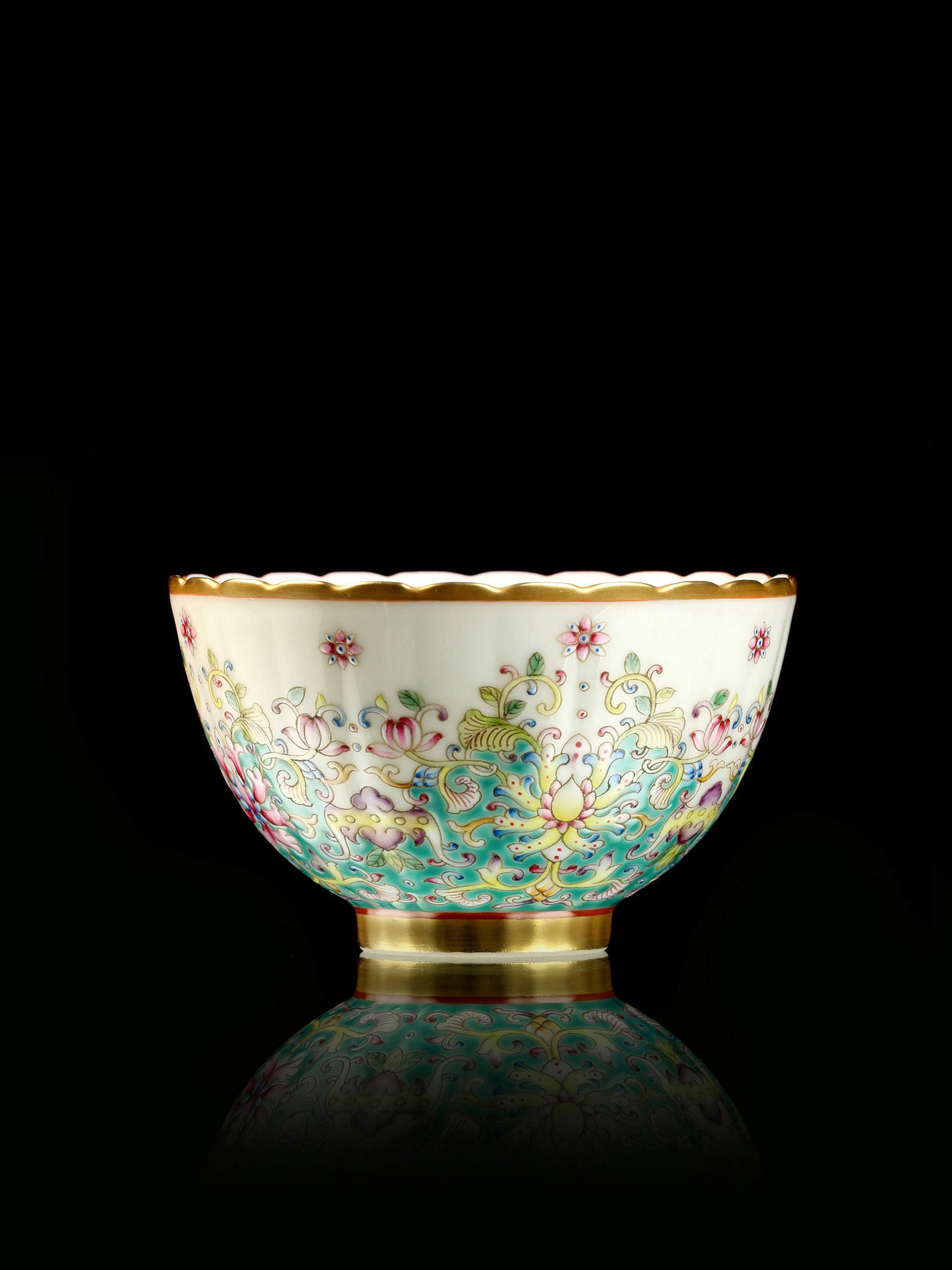 Famille Rose Flower Pattern Sunflower-Petal Rim Cup