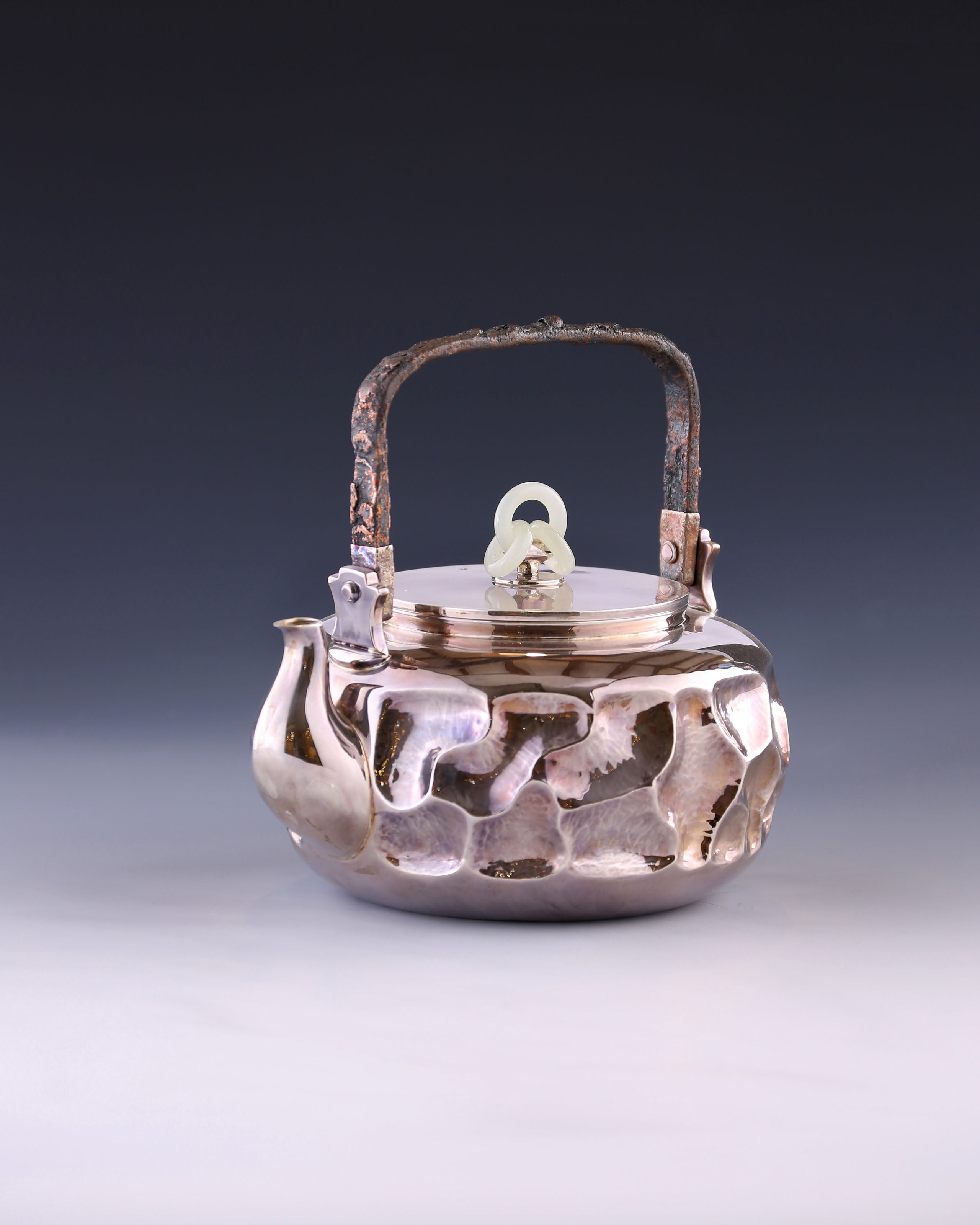 鬼岩目鐵把三環玉銀壺