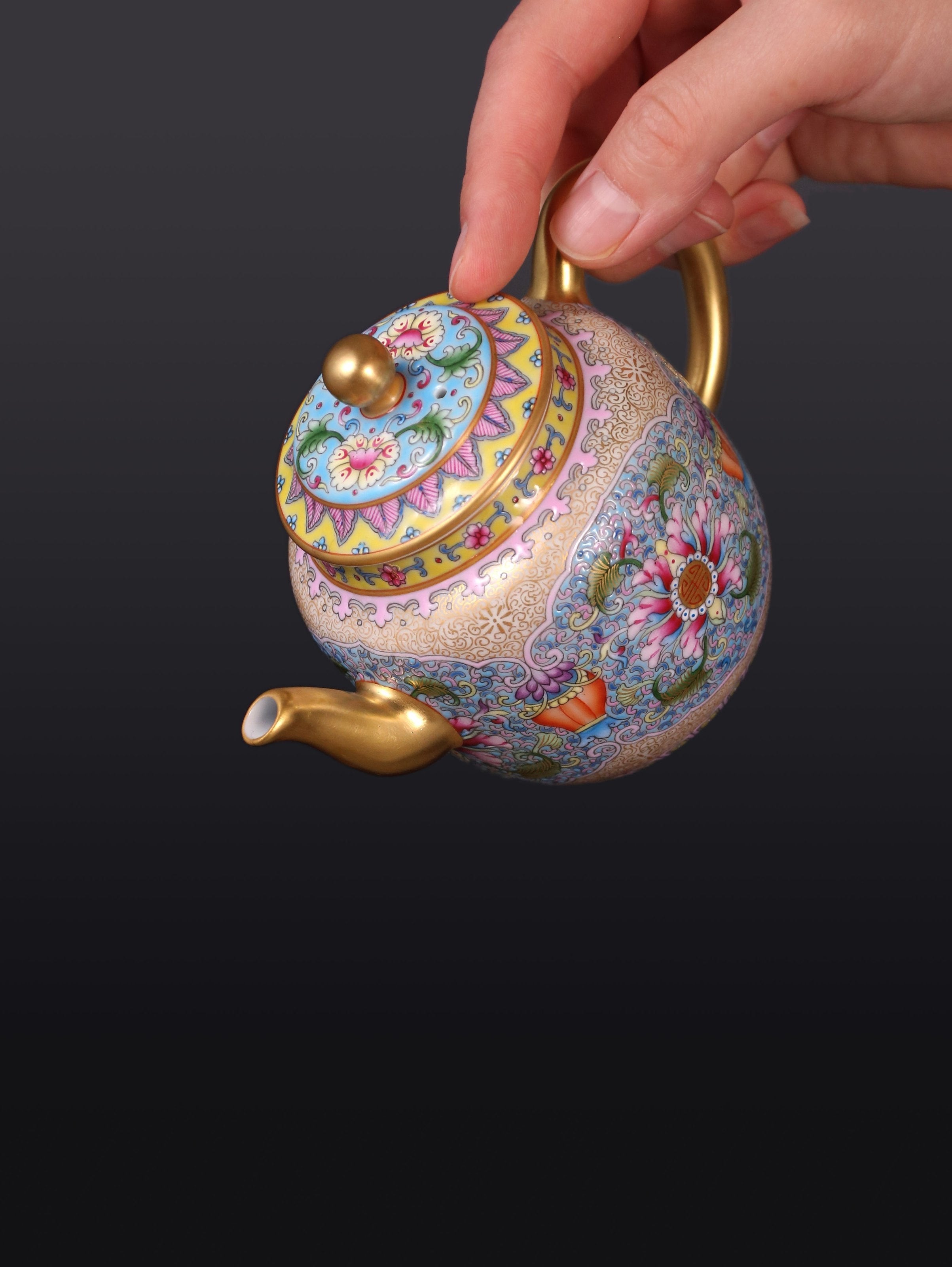 Dayazhai Guyuexuan Palace Lantern Pot