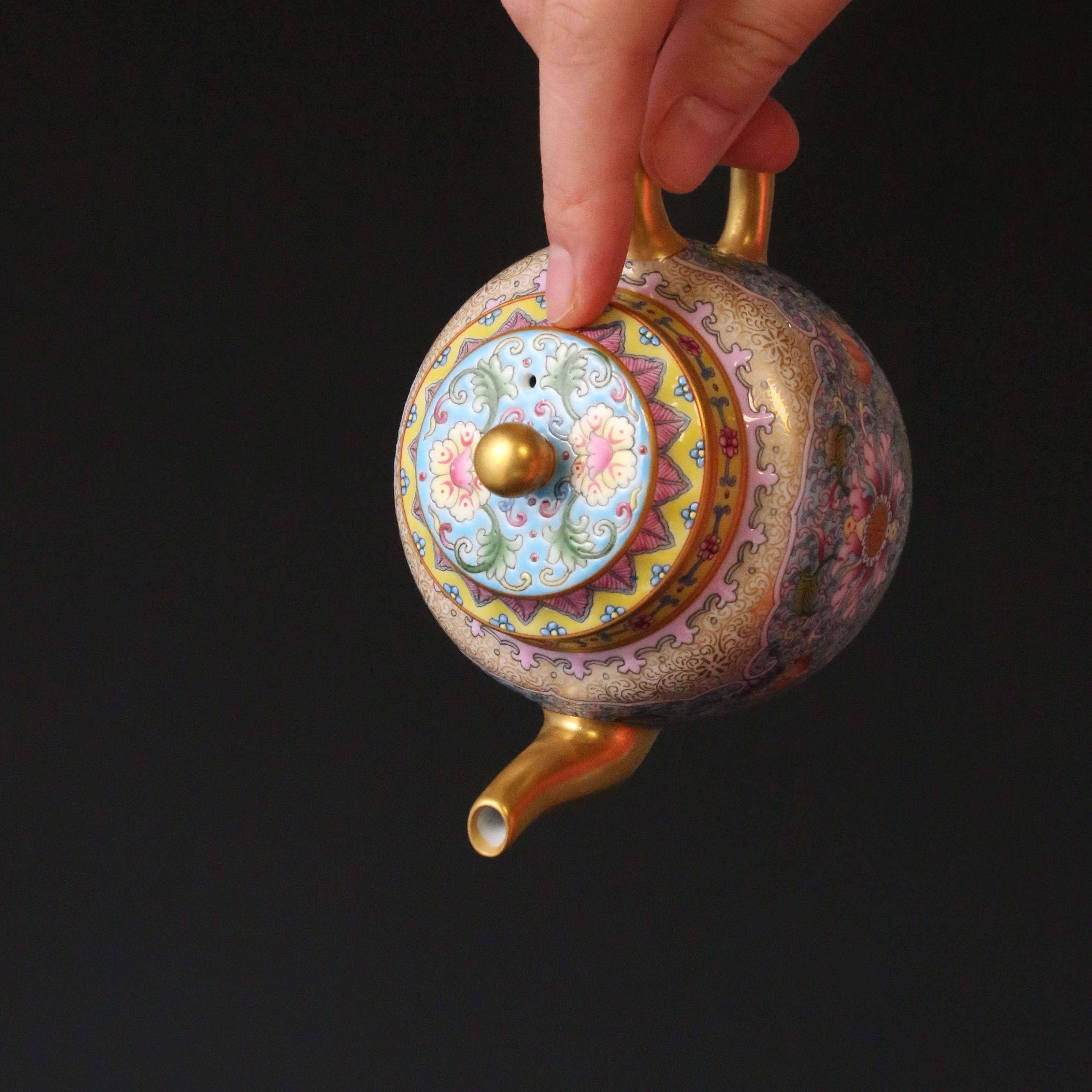 Dayazhai Guyuexuan Palace Lantern Pot