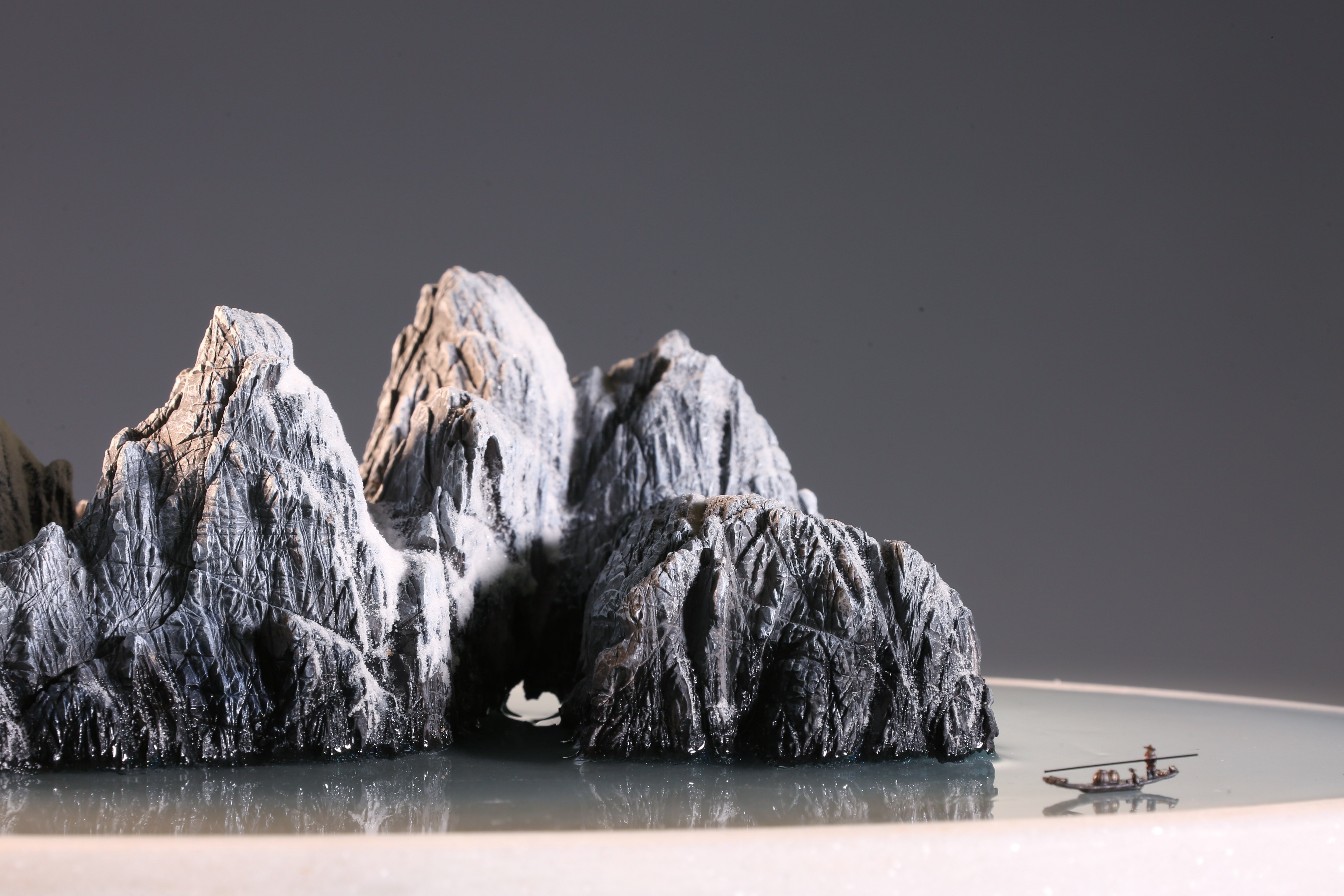 寒天归去晚-莲花石盆景