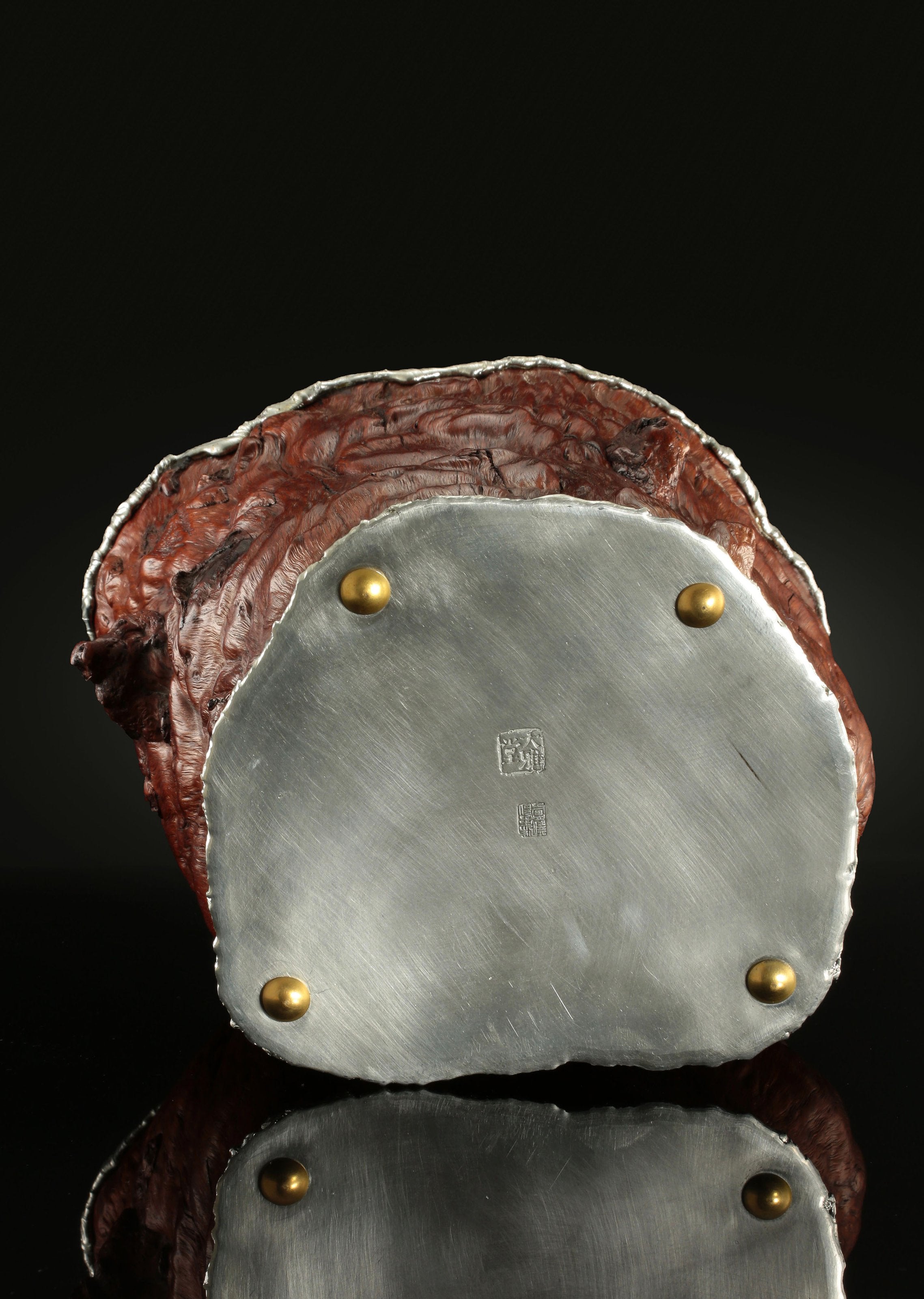 坚韧挺拔 锡雕瘤木茶叶罐