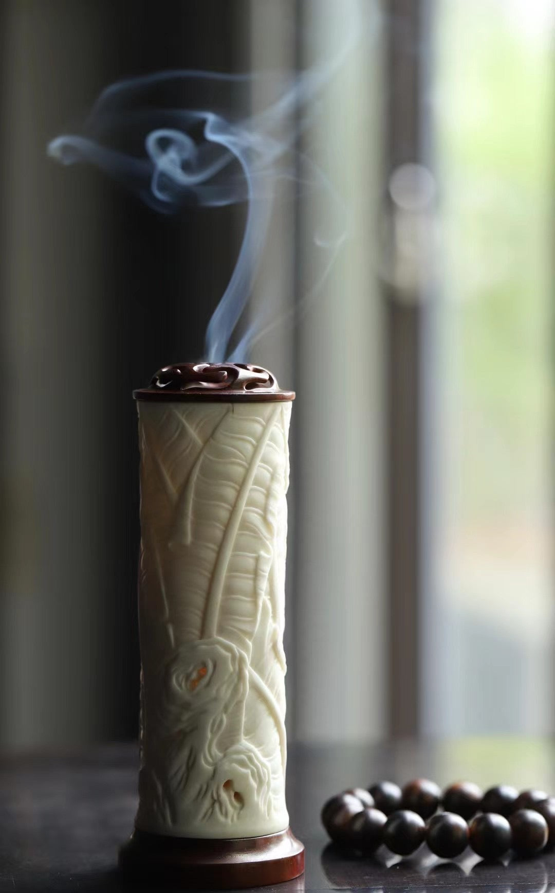 鹿角紫檀蕉石雅趣香筒