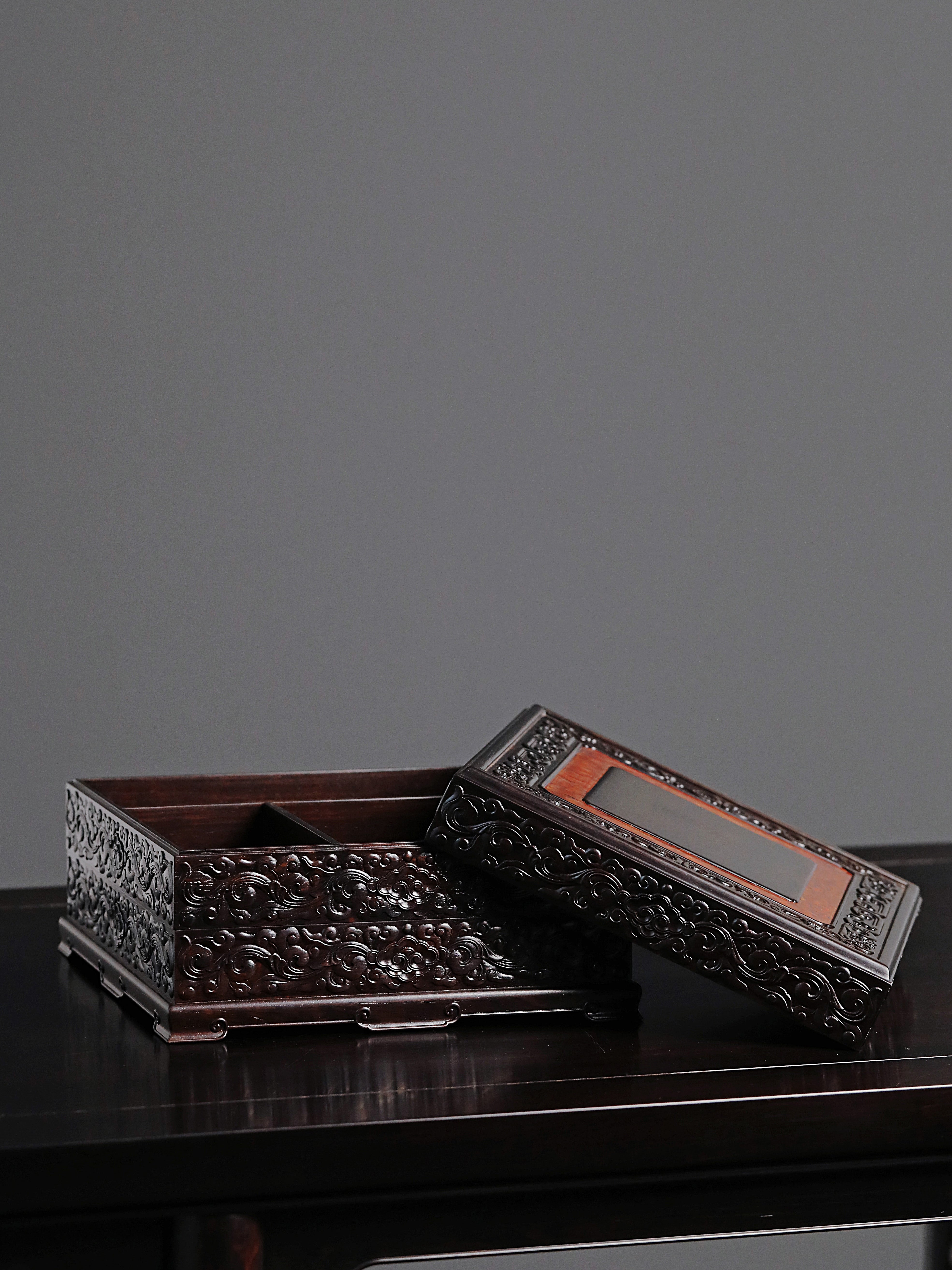 紫光檀祥云卷草纹四角天地盖三层茶盒