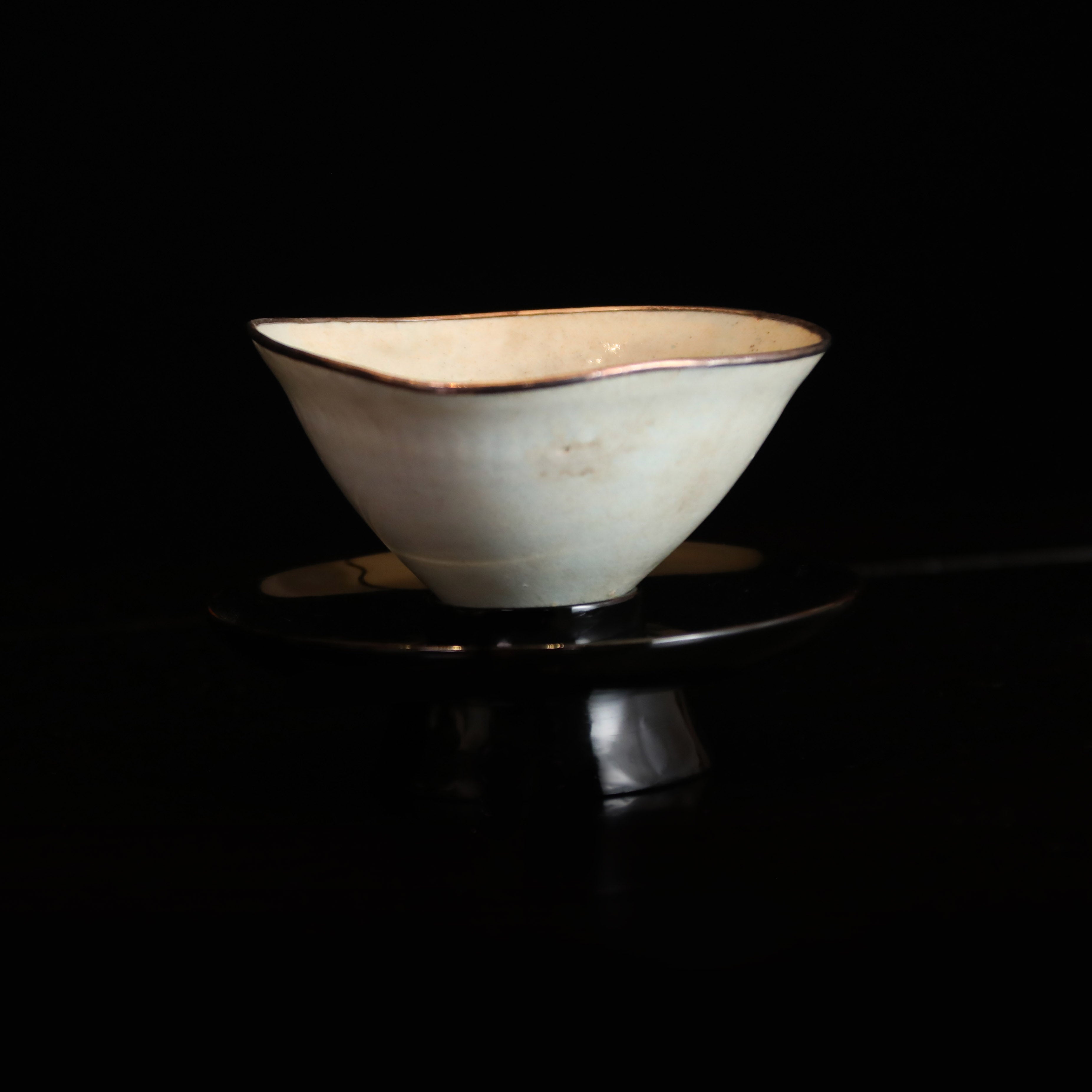 复刻锔瓷湖田窑斗笠盏一对（带漆托）