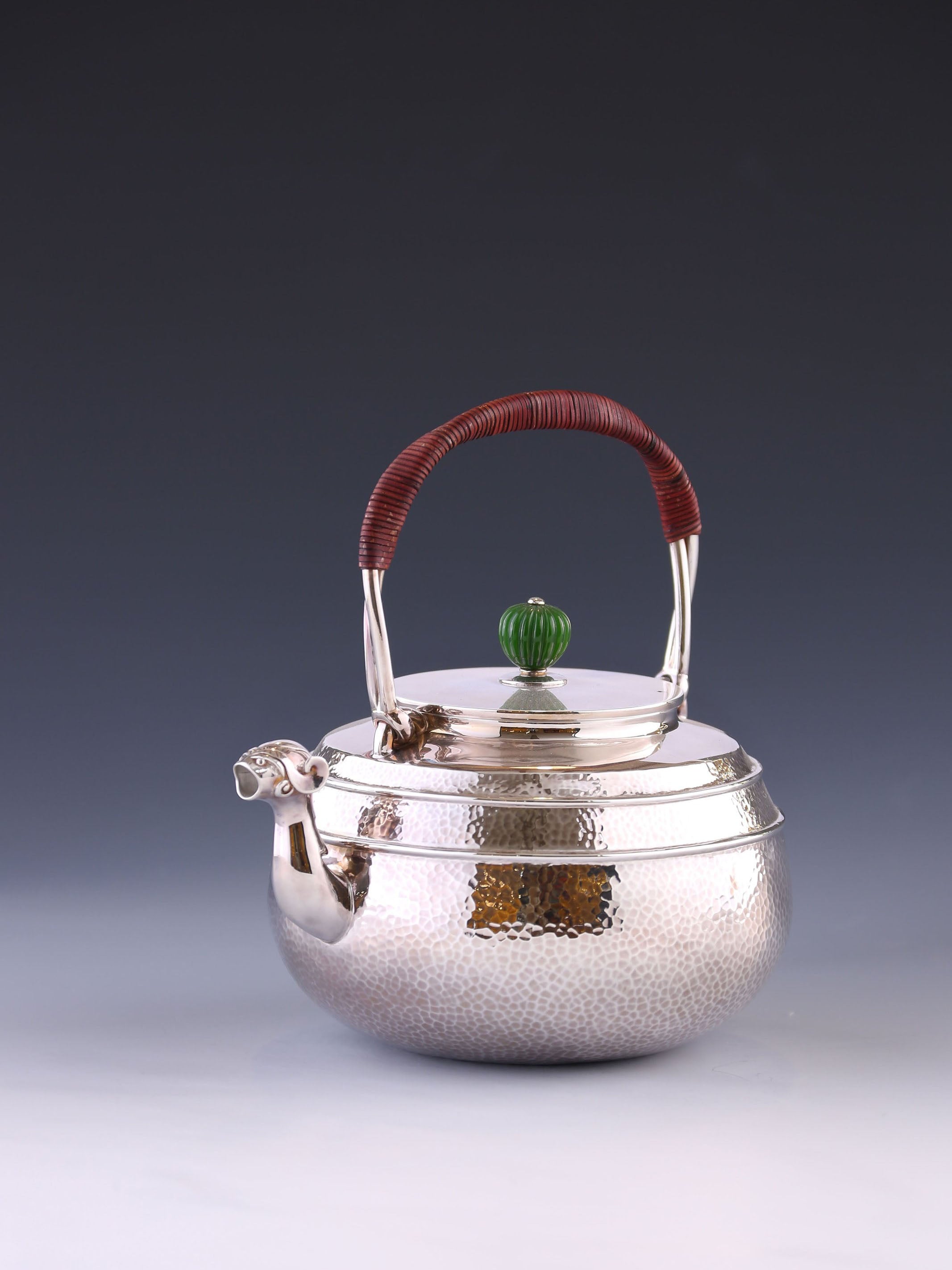 菊花玉摘獸口銀壺