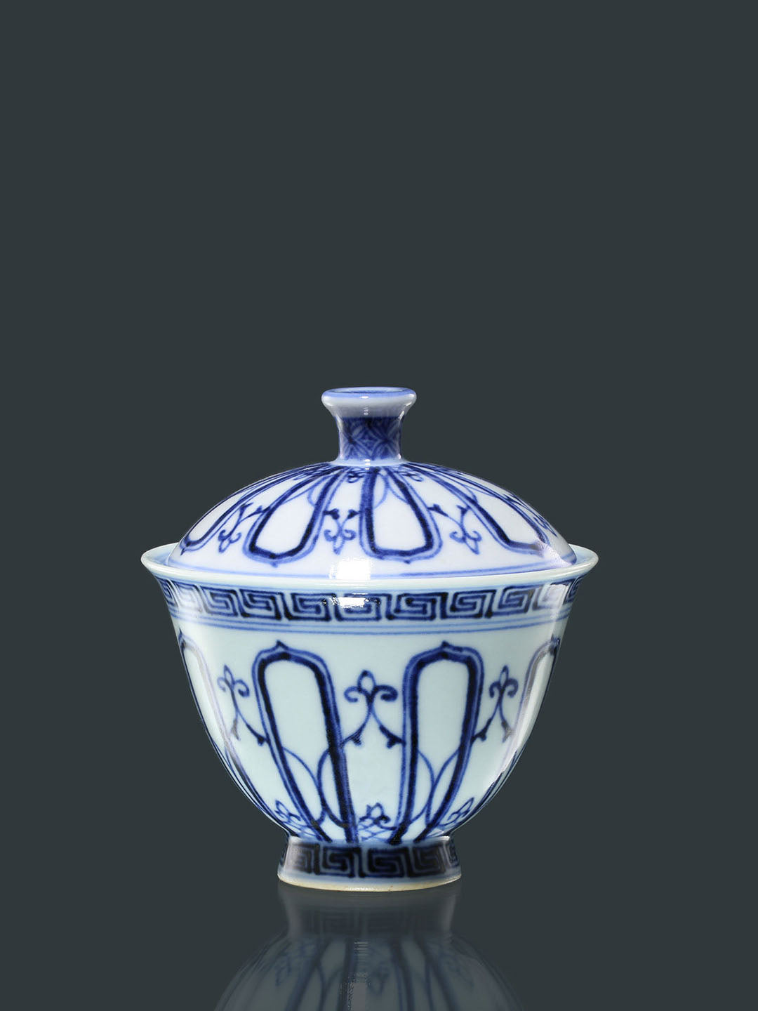 Lotus Petal & Meander Motif Flared Rim Floral Gaiwan(lidded bowl)/Chicken Heart Cup