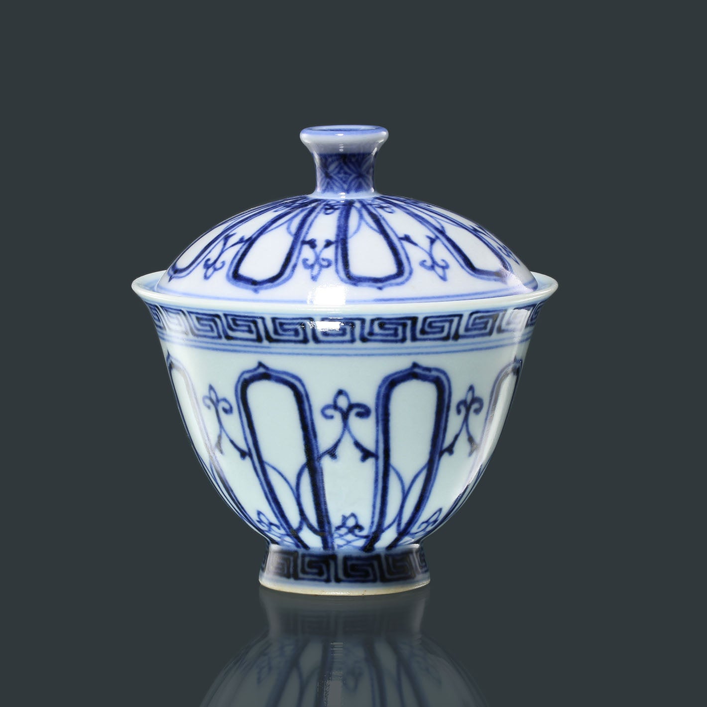 Lotus Petal & Meander Motif Flared Rim Floral Gaiwan(lidded bowl)/Chicken Heart Cup