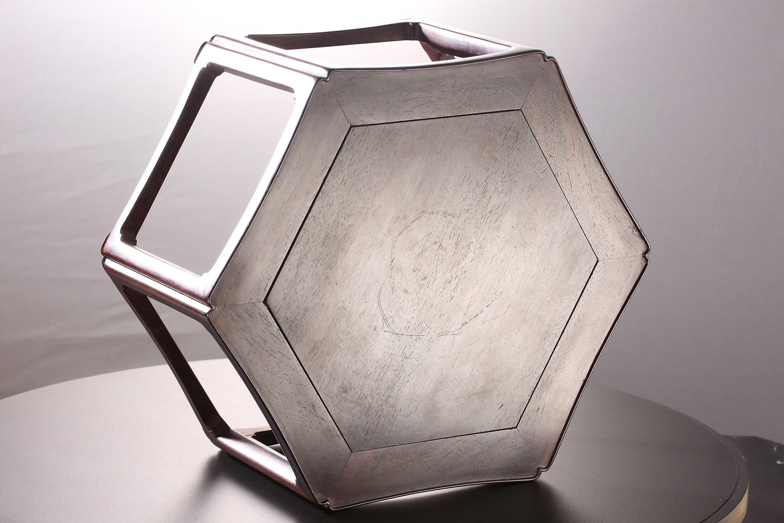 小叶紫檀六角文玩座