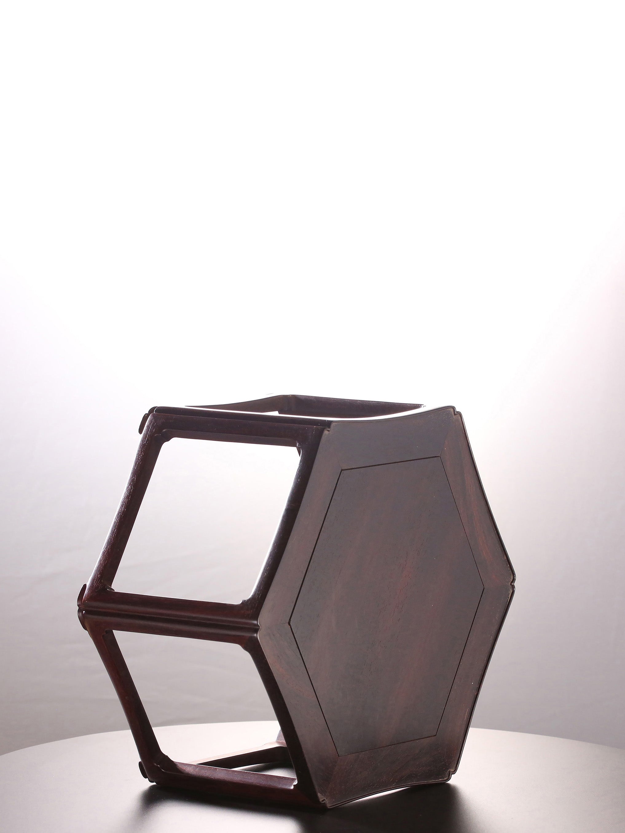 小叶紫檀六角文玩座