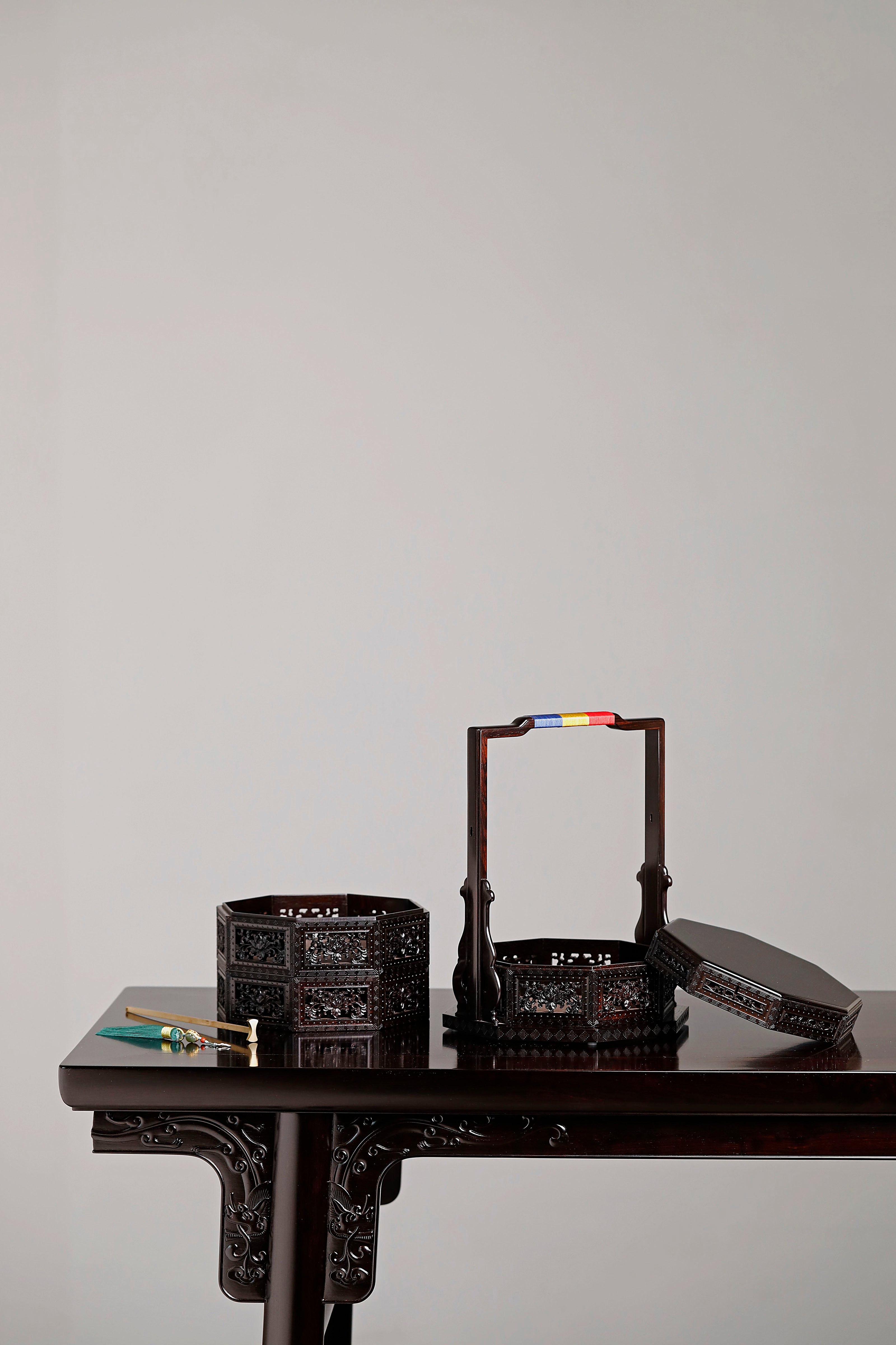 紫光檀鏤空八角提盒