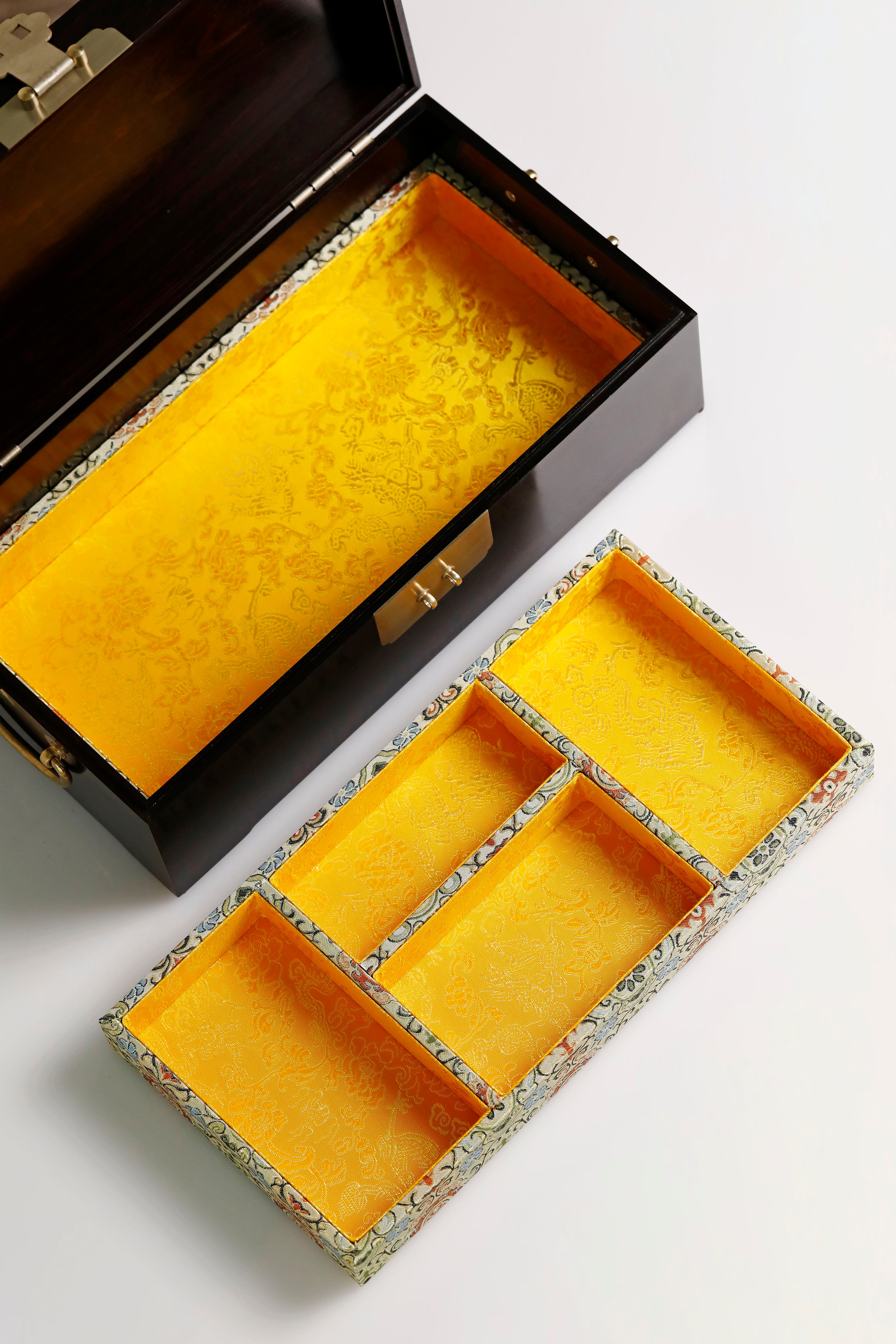 紫光檀喜上眉梢螺钿盒