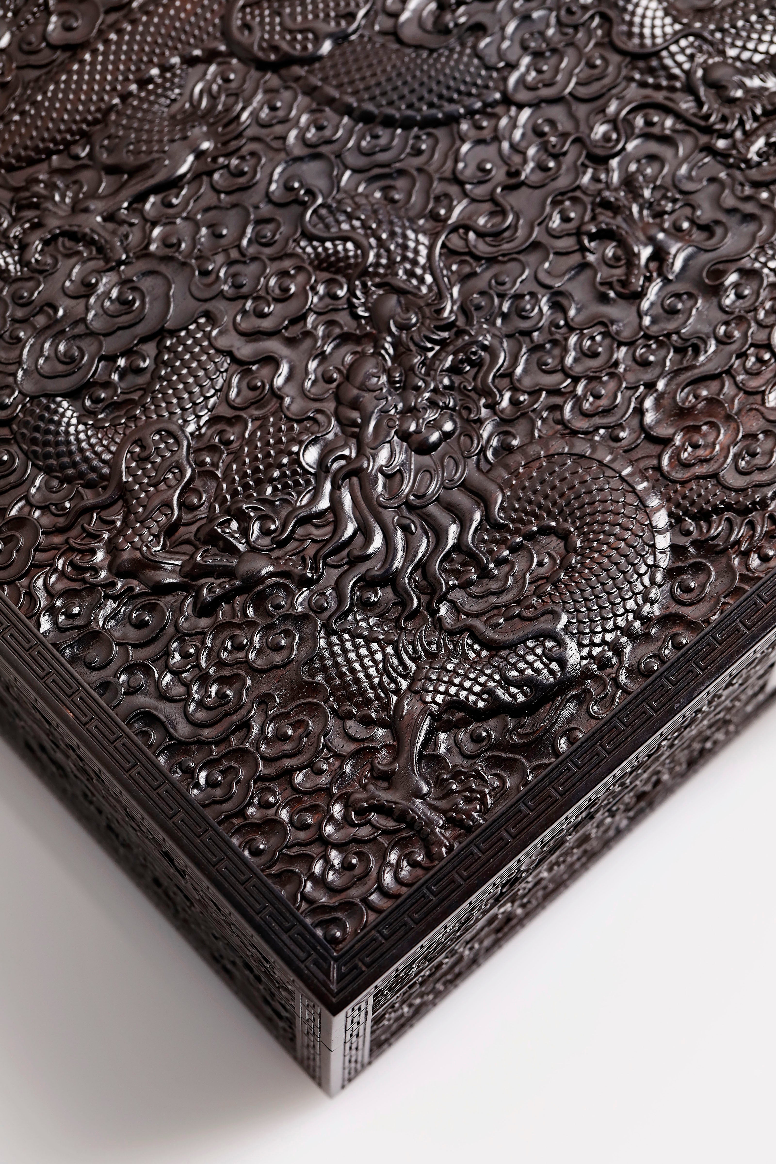 紫光檀龙腾万里满雕茶盒