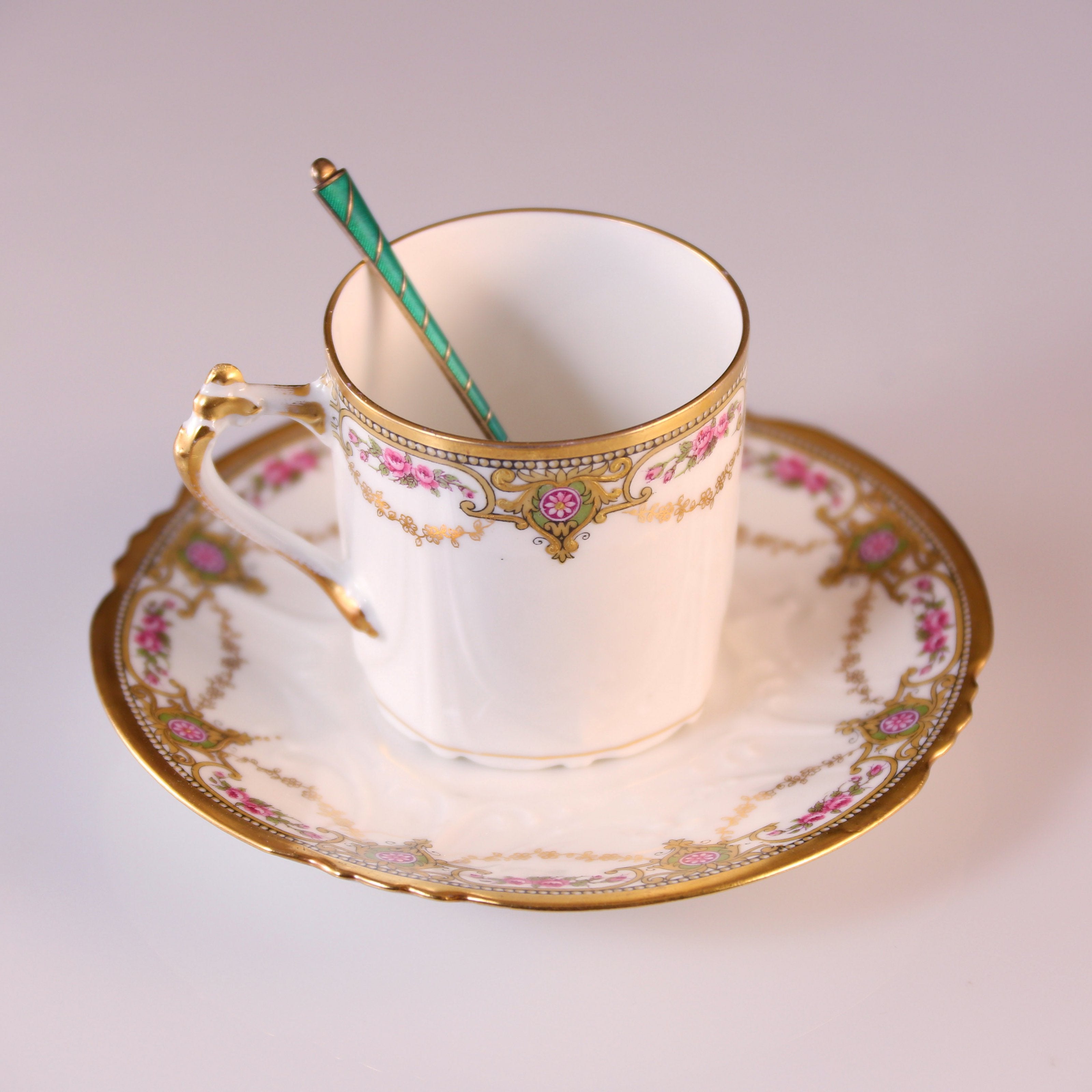 19世纪法国描金花草红茶杯6套（含杯托）/英国纯银鎏金珐琅古董小勺6只