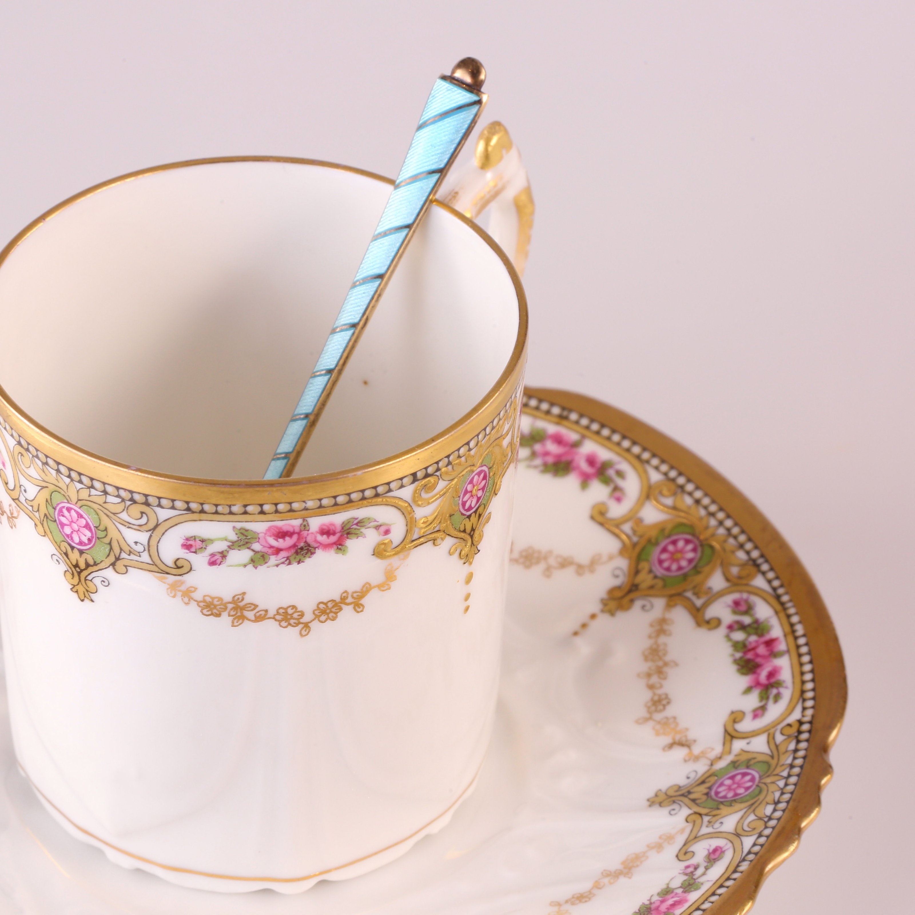 19世纪法国描金花草红茶杯6套（含杯托）/英国纯银鎏金珐琅古董小勺6只