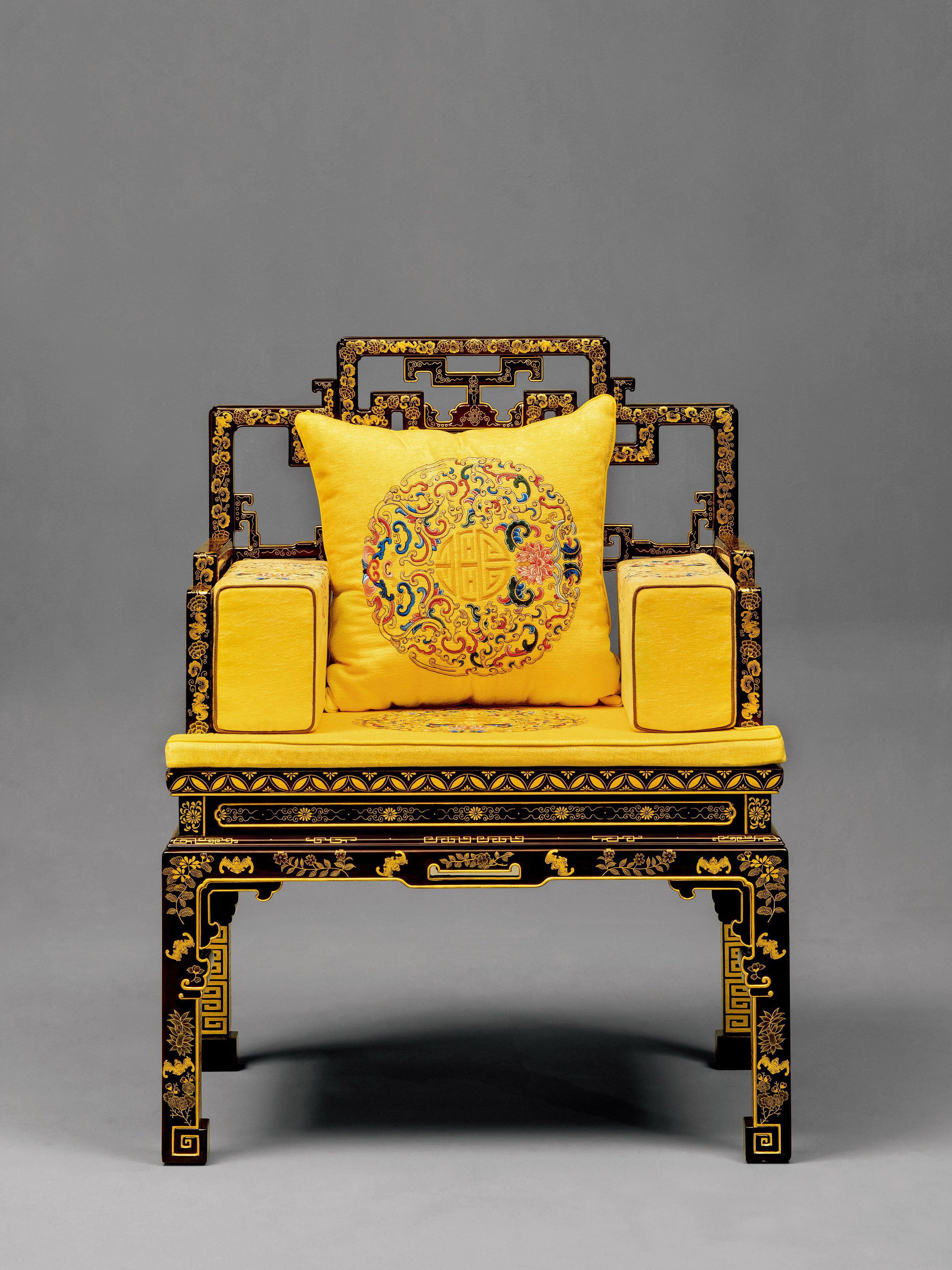 Replica of Qing Dynasty Palace Gilded Passionflower and Bat Pattern Armchair