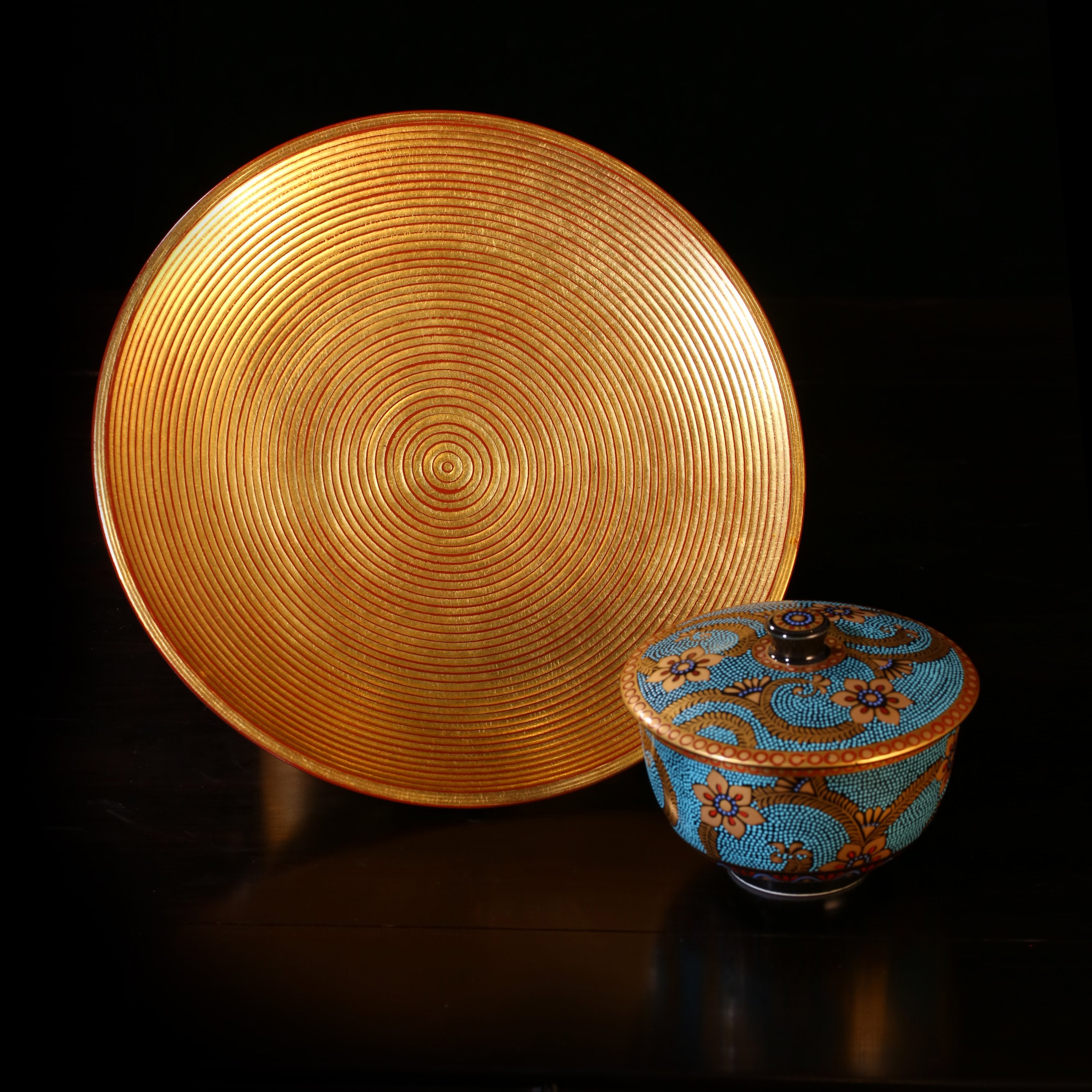 日本平安象彦朱红大漆金漆茶仓、茶盘