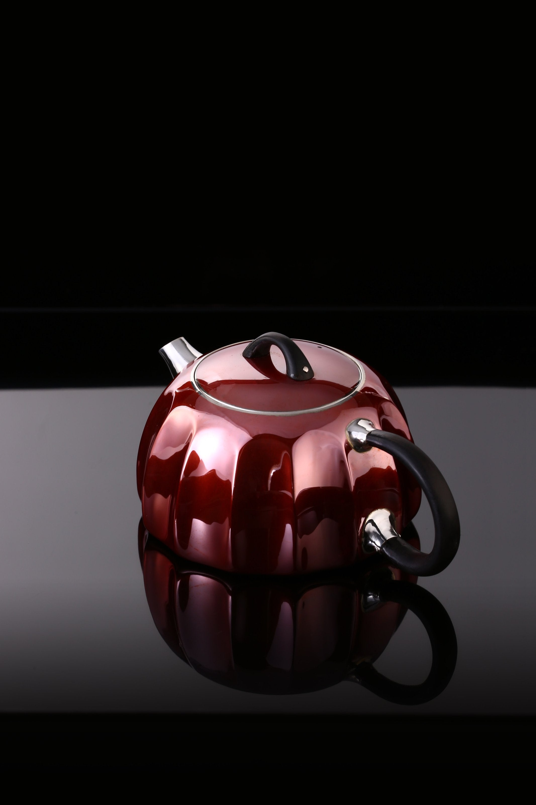 秦权铜包银泡壶